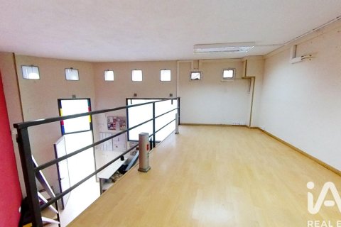 Commercial property in Les Borges Blanques, Lleida, Spain 37 sq.m. No. 185521