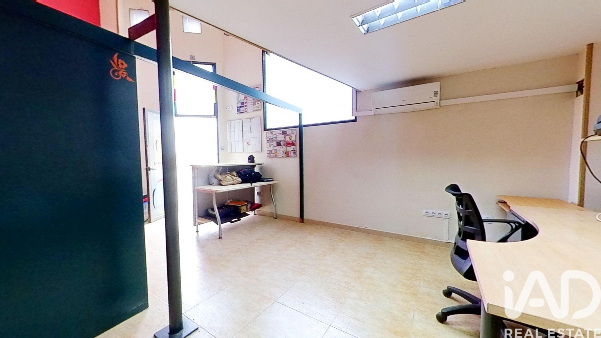 Commercial property in Les Borges Blanques, Lleida, Spain 37 sq.m. No. 185521