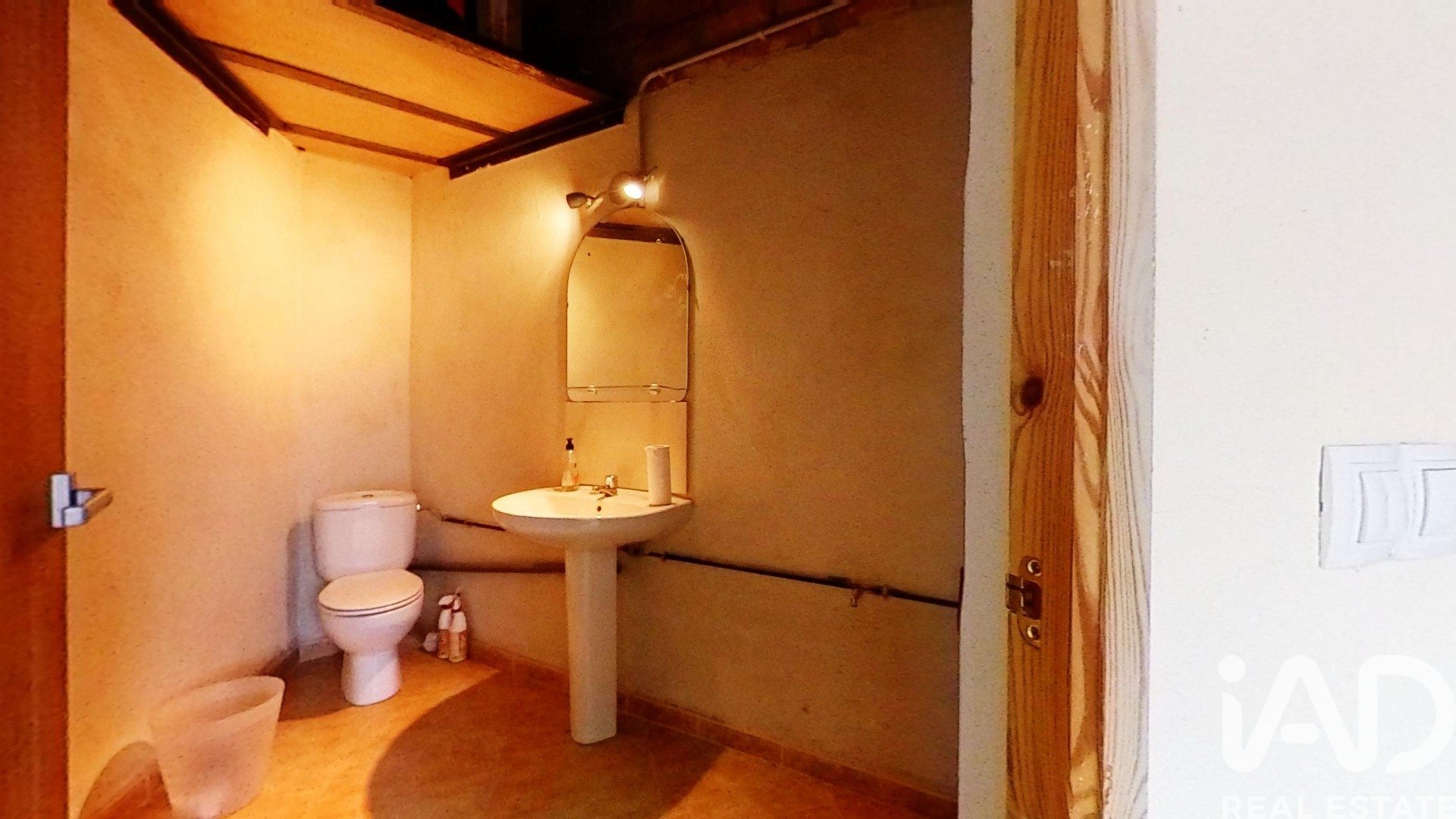 Commercial property in Les Borges Blanques, Lleida, Spain 37 sq.m. No. 185521