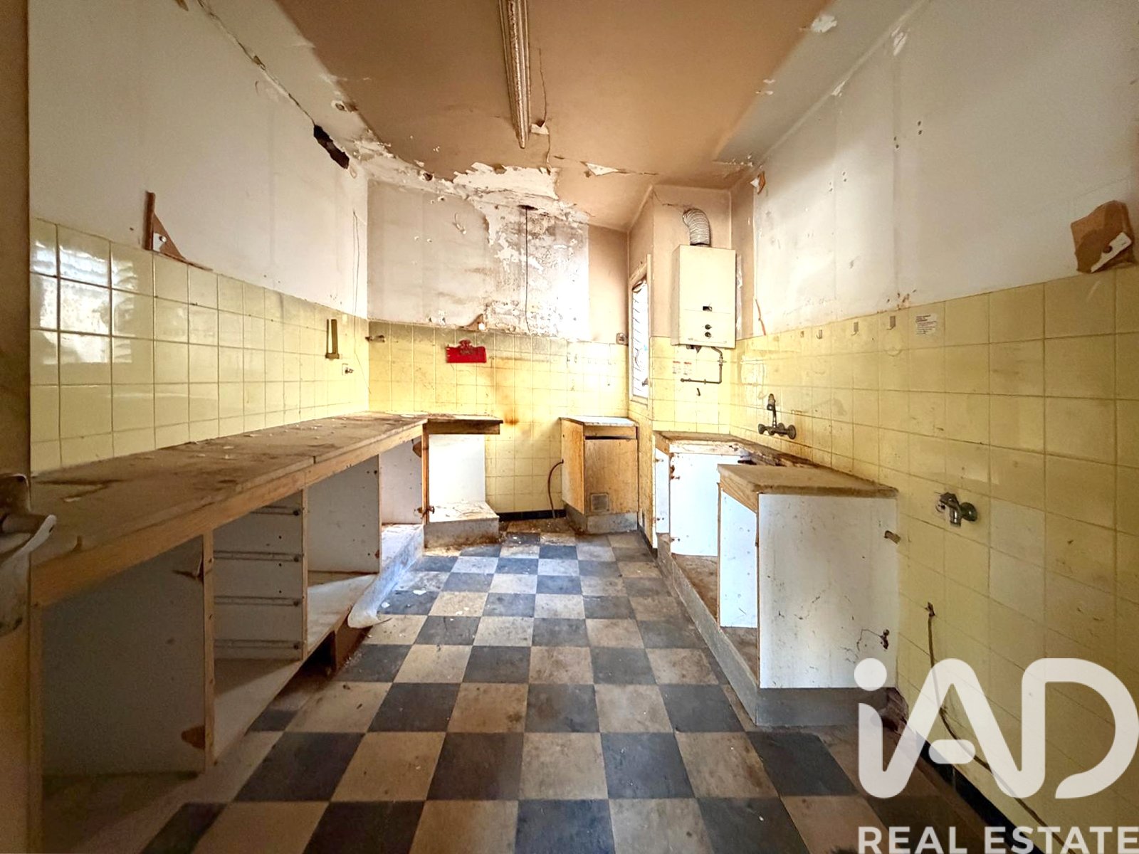 Lokal usługowy w Canet de Mar, Barcelona, Hiszpania 902 mkw. nr 152466