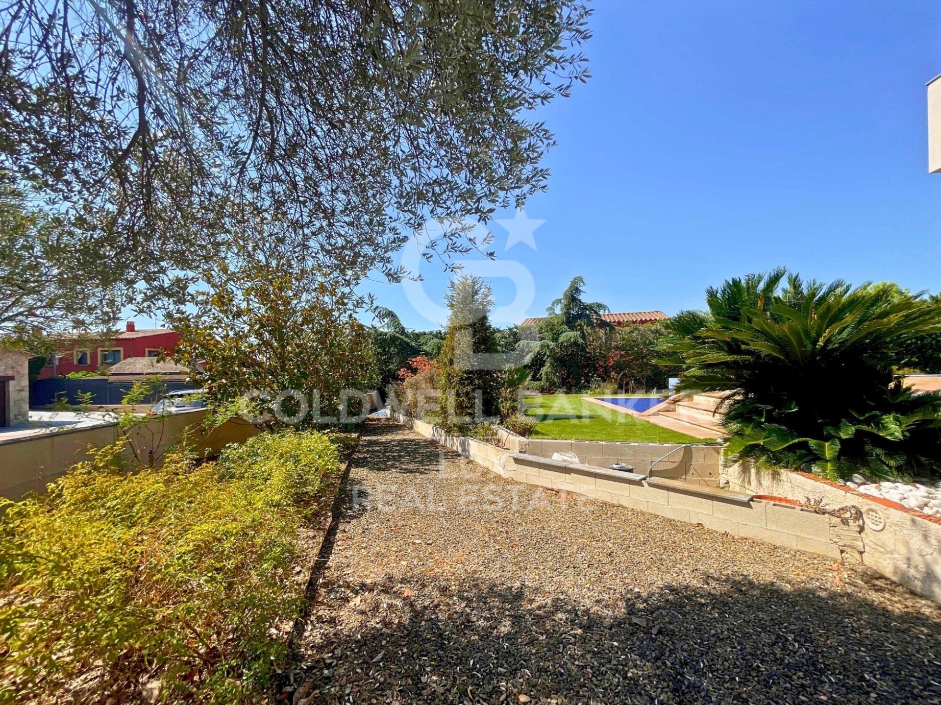 Dom w Peralada, Girona, Hiszpania 6 sypialni, 445 mkw. nr 160307