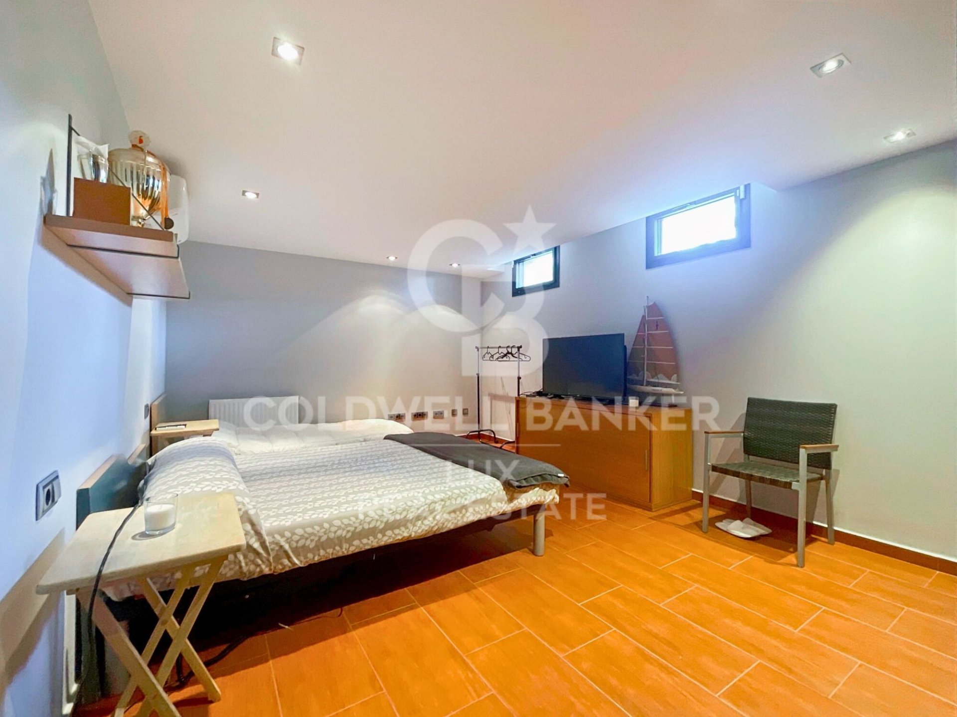 Dom w Peralada, Girona, Hiszpania 6 sypialni, 445 mkw. nr 160307
