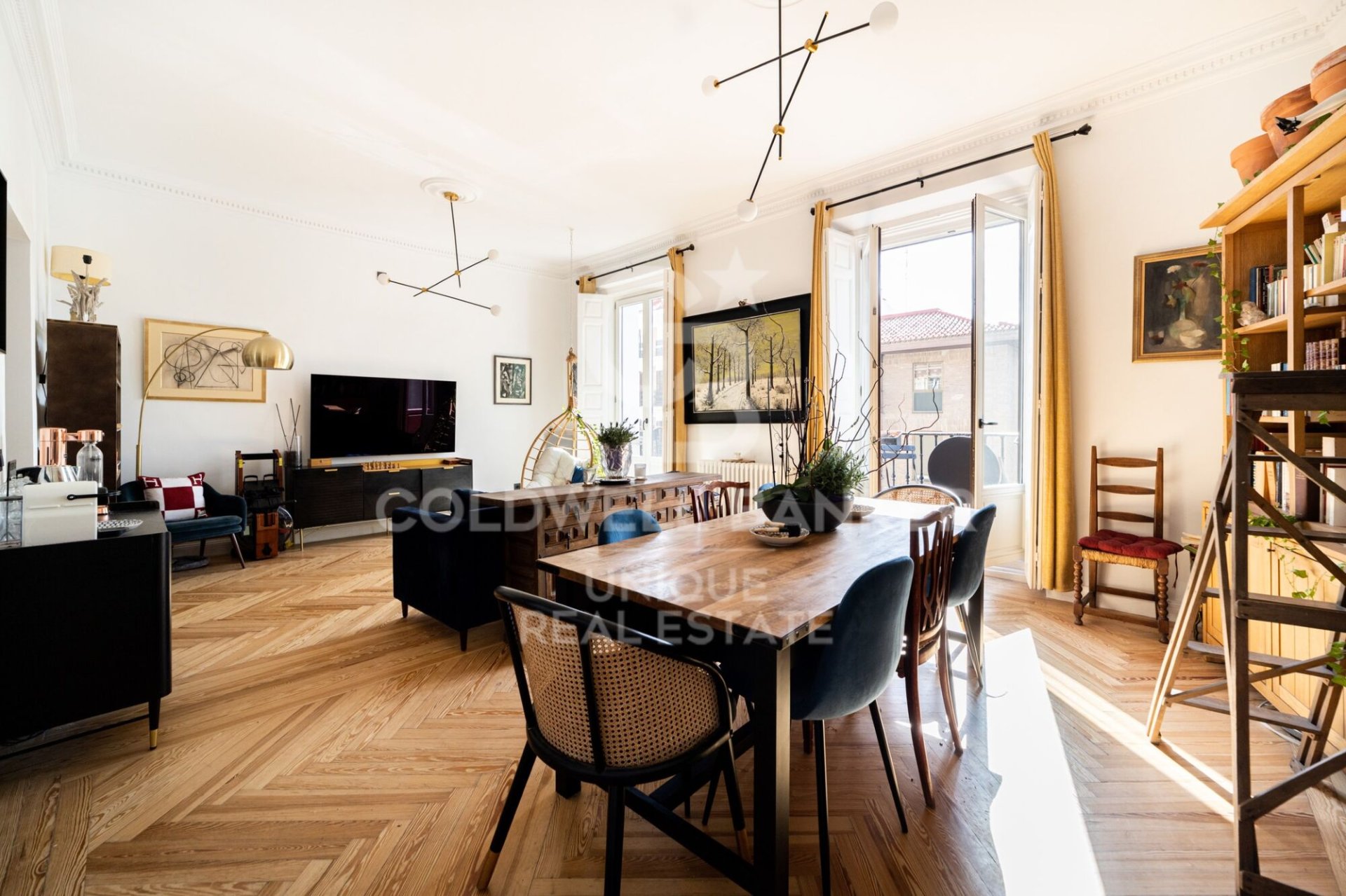 Apartament w Madrid, Hiszpania 3 sypialnie, 209 mkw. nr 156831