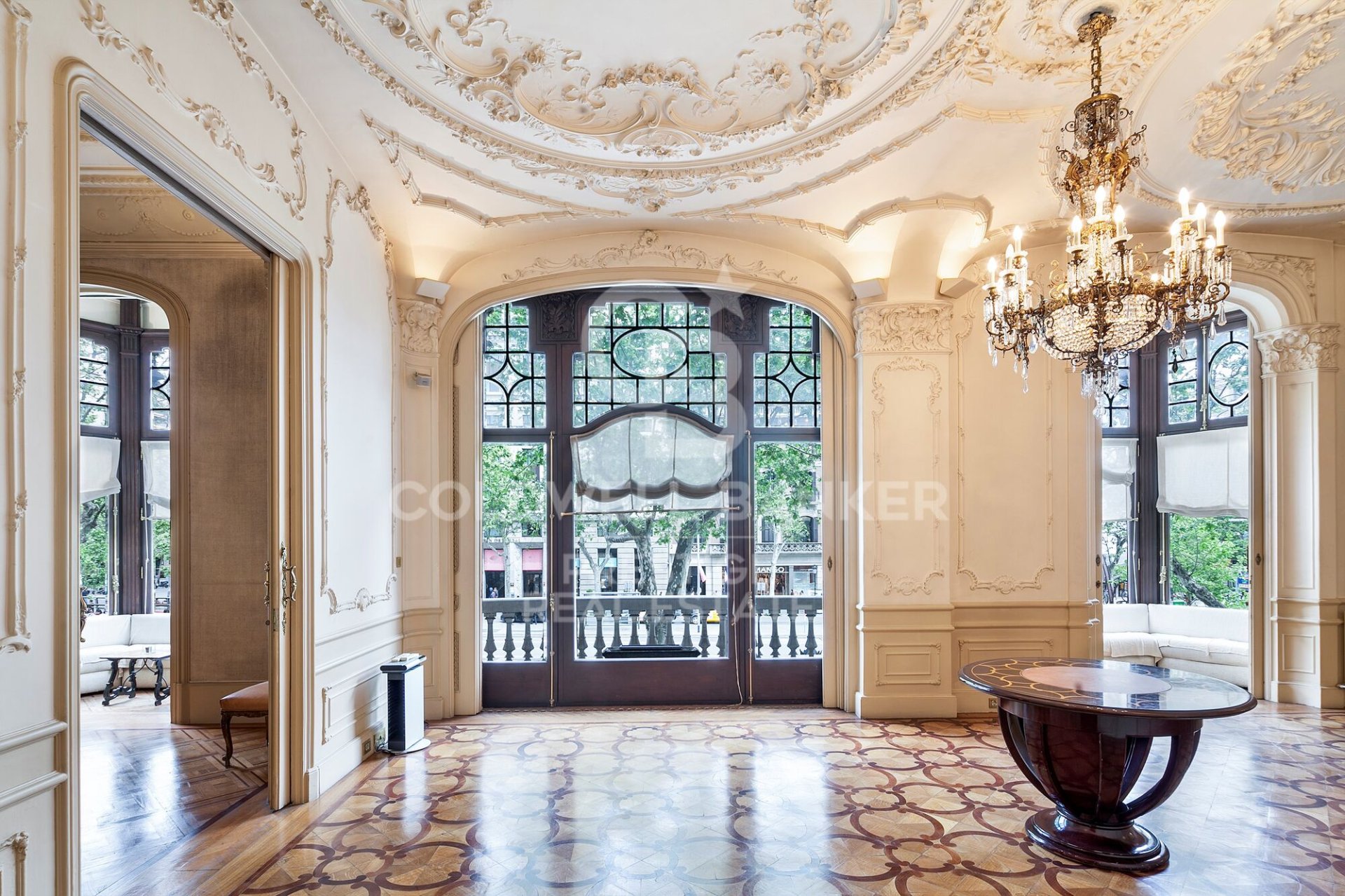 Apartament w Barcelona, Hiszpania 5 sypialni, 944 mkw. nr 160377