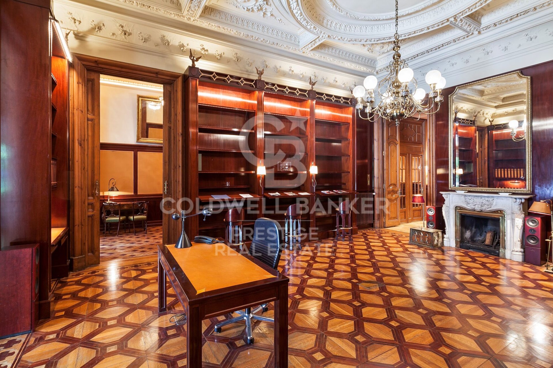 Apartament w Barcelona, Hiszpania 5 sypialni, 944 mkw. nr 160377