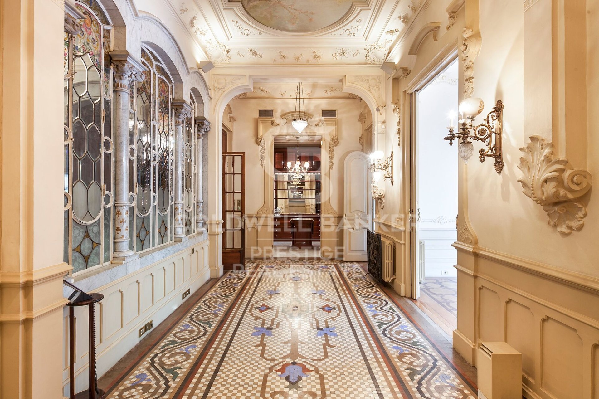 Apartament w Barcelona, Hiszpania 5 sypialni, 944 mkw. nr 160377