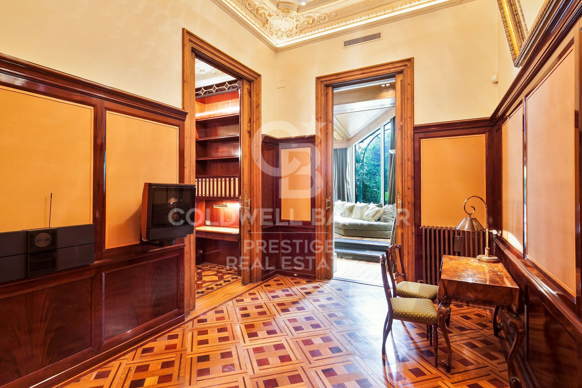 Apartament w Barcelona, Hiszpania 5 sypialni, 944 mkw. nr 160377
