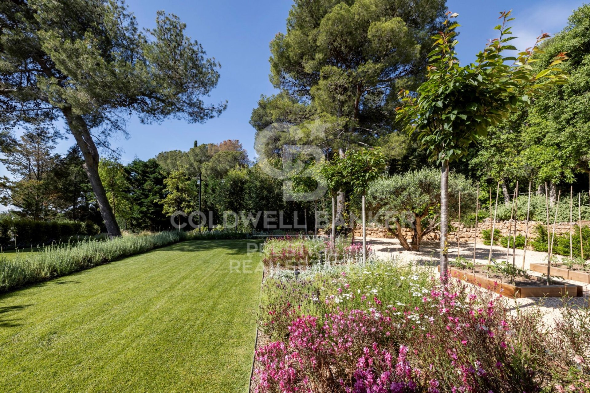 Casa a Barcelona, Spagna 6 camere da letto, 1275 mq. N° 160376