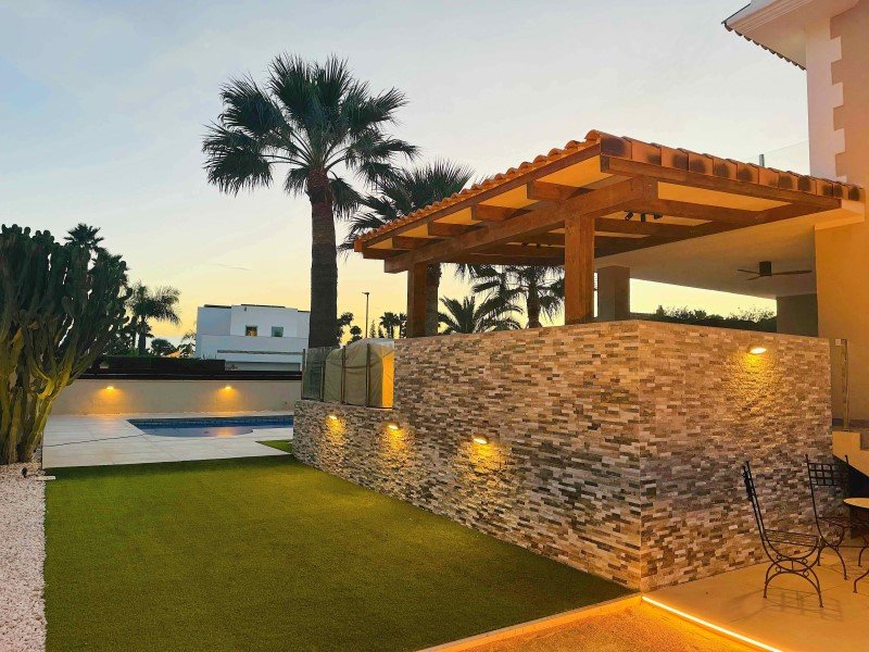 Villa i Albir, Alicante, Spanien 4 sovrum, 350 kvm. Nr. 179620