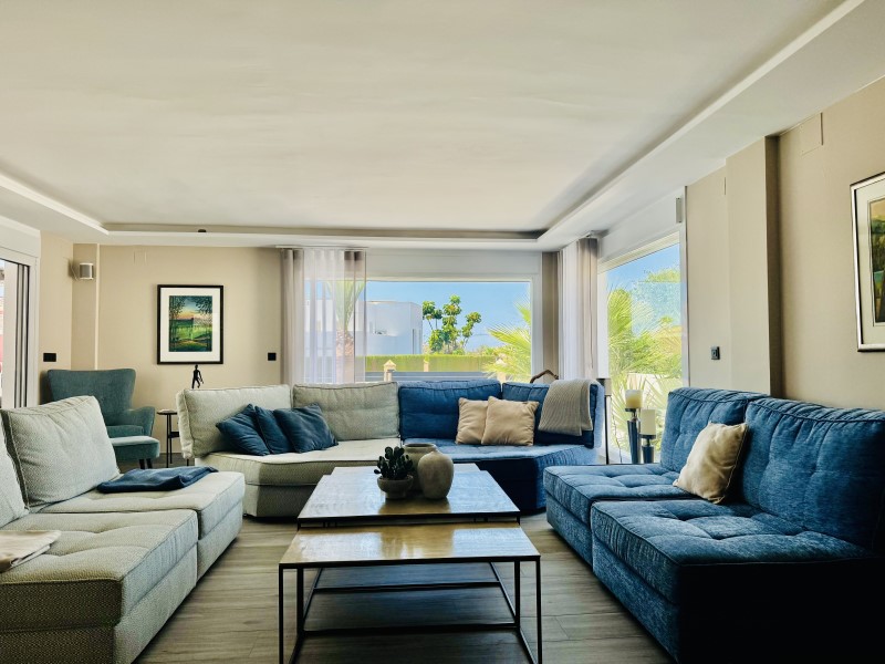 Villa i Albir, Alicante, Spanien 4 sovrum, 350 kvm. Nr. 179620