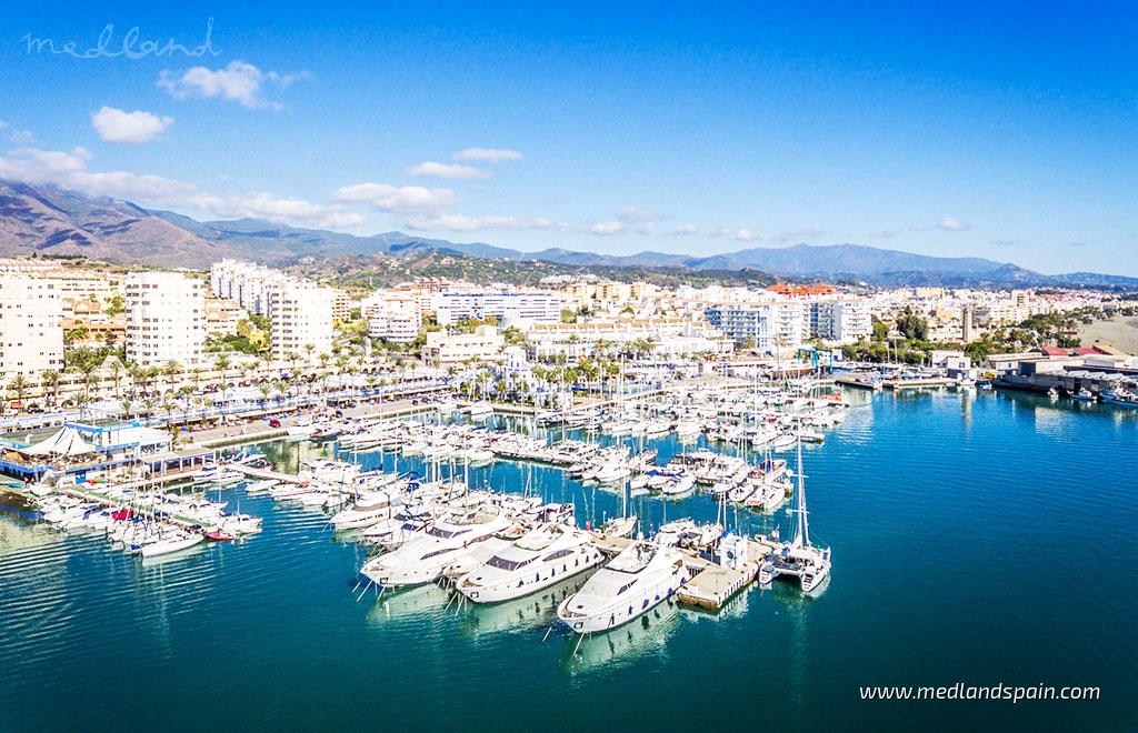 Apartamento en Estepona, Málaga, España 3 dormitorios, 161 m2 No. 108809