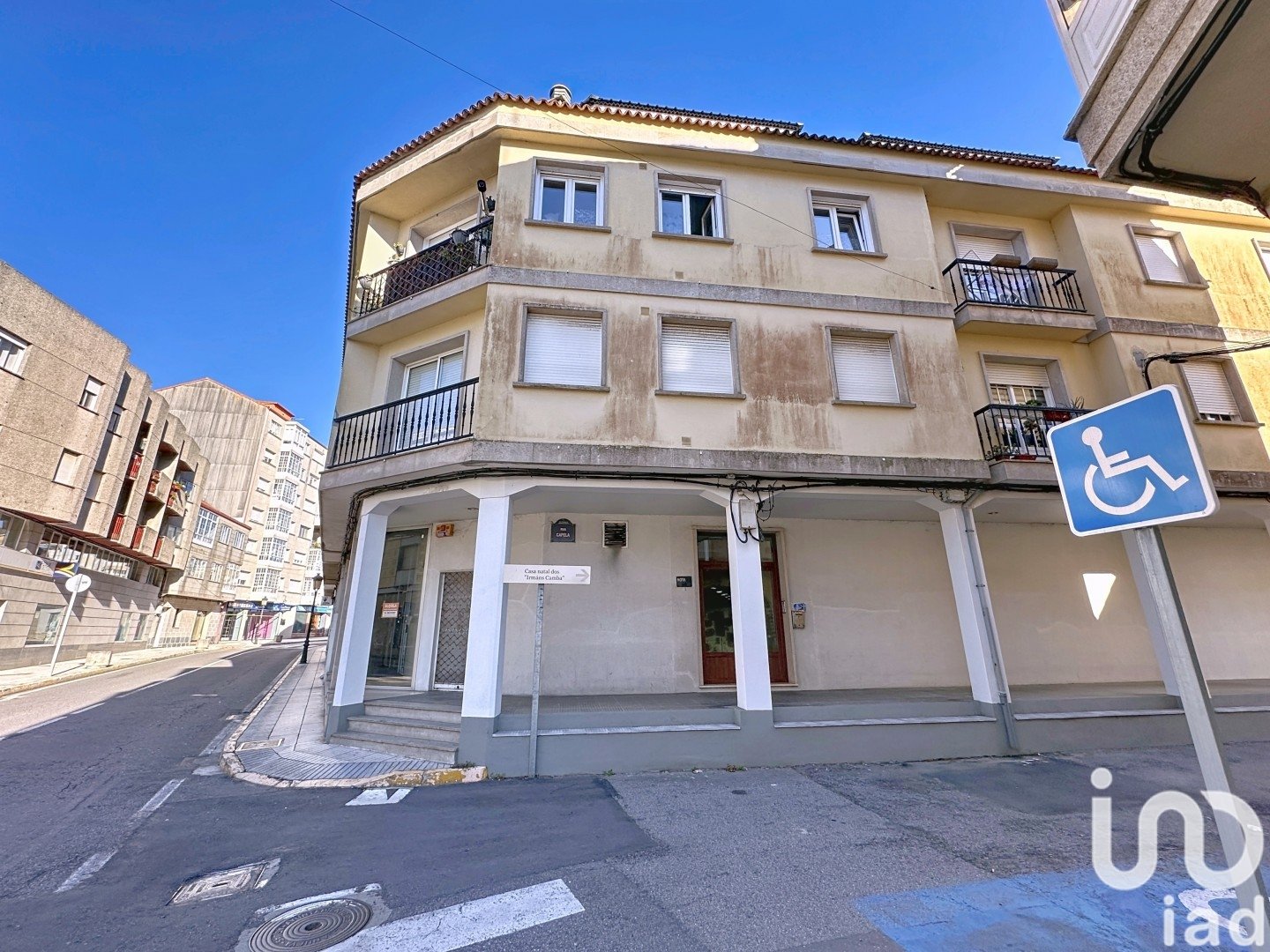 Proprietà commerciale a Vilanova de Arousa, Pontevedra, Spagna 218 mq. N° 185618