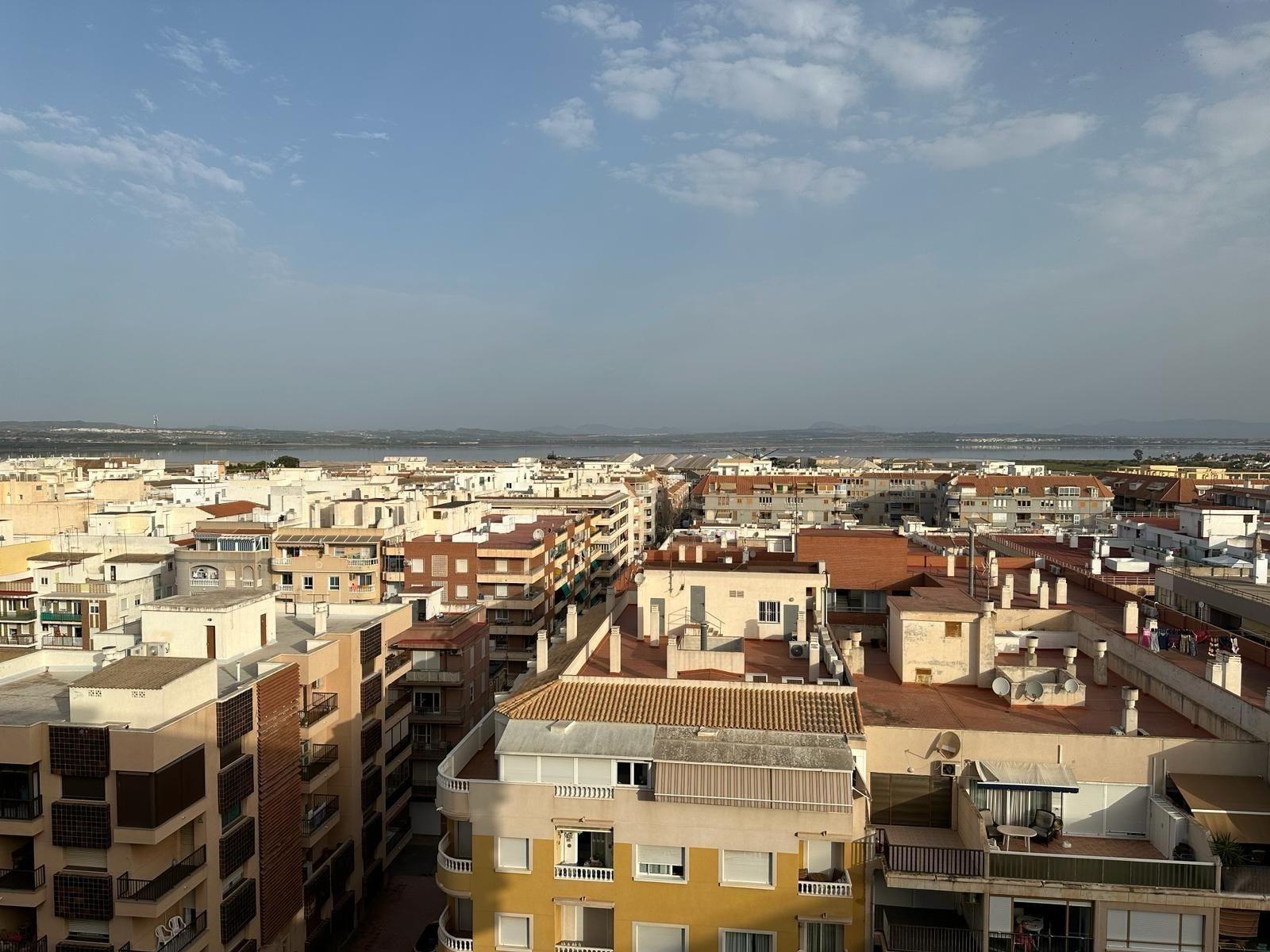 Huoneisto Torrevieja, Alicante, Espanja 2 makuuhuonetta, 118 m2 No. 137720