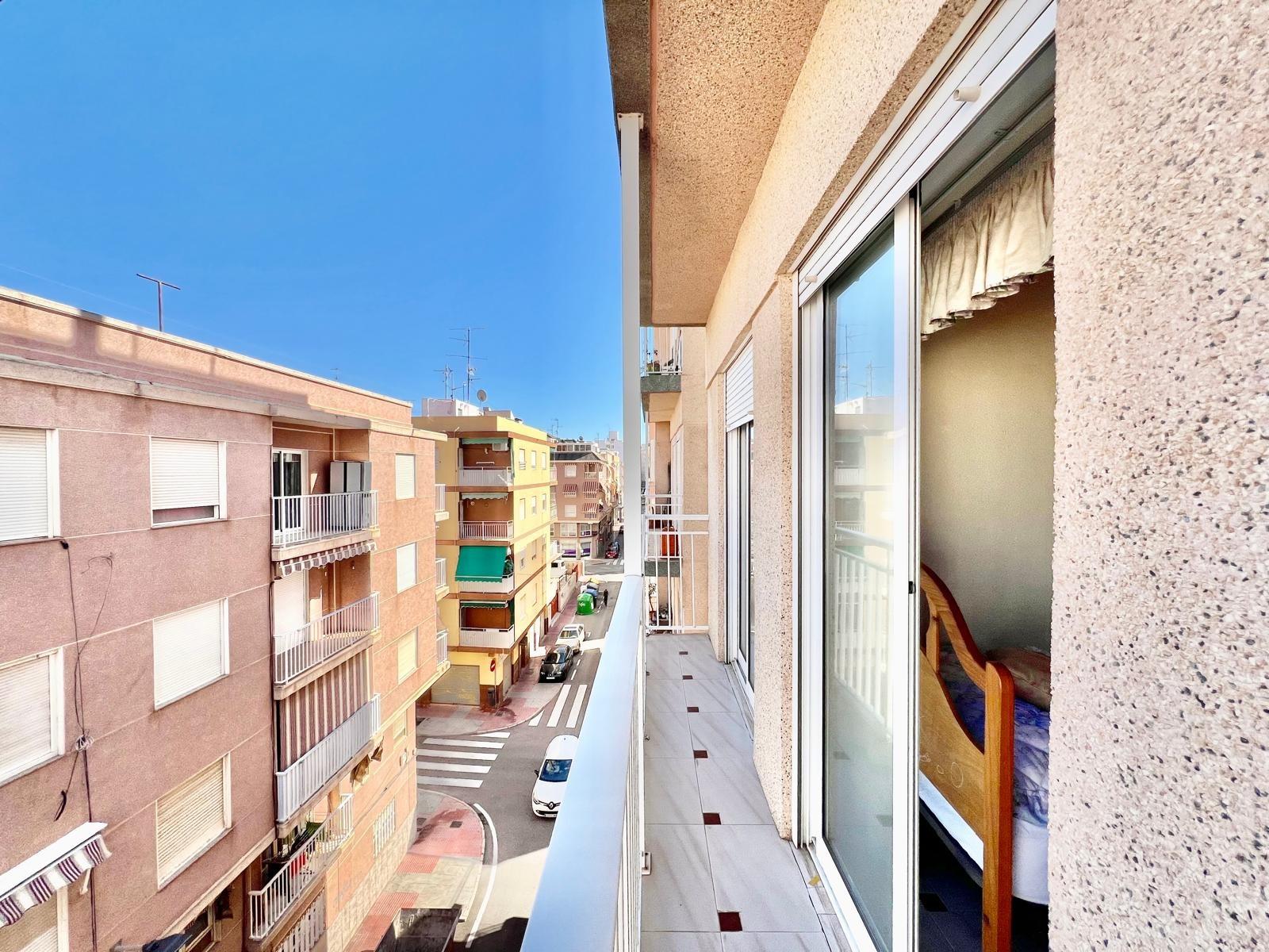 Wohnung in Santa Pola, Alicante, Spanien 1 Schlafzimmer, 90 m2 Nr. 165890