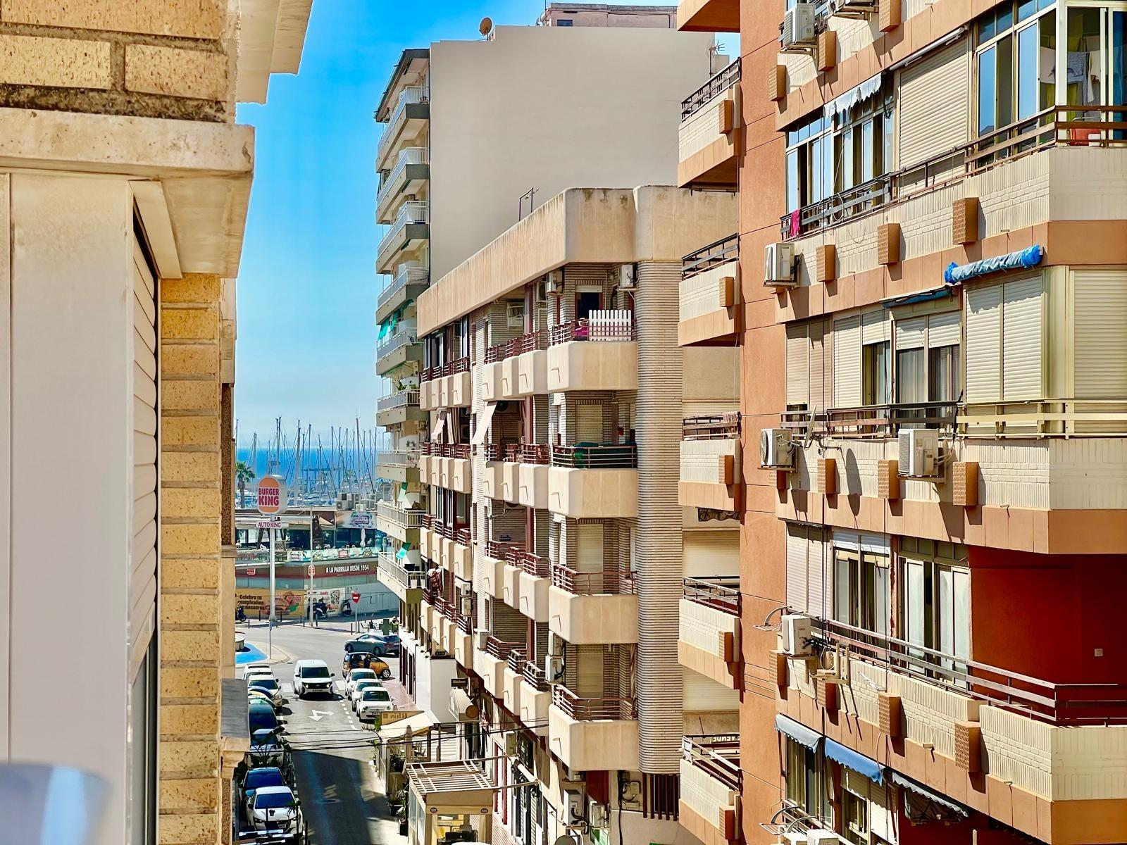 Wohnung in Santa Pola, Alicante, Spanien 1 Schlafzimmer, 90 m2 Nr. 165890