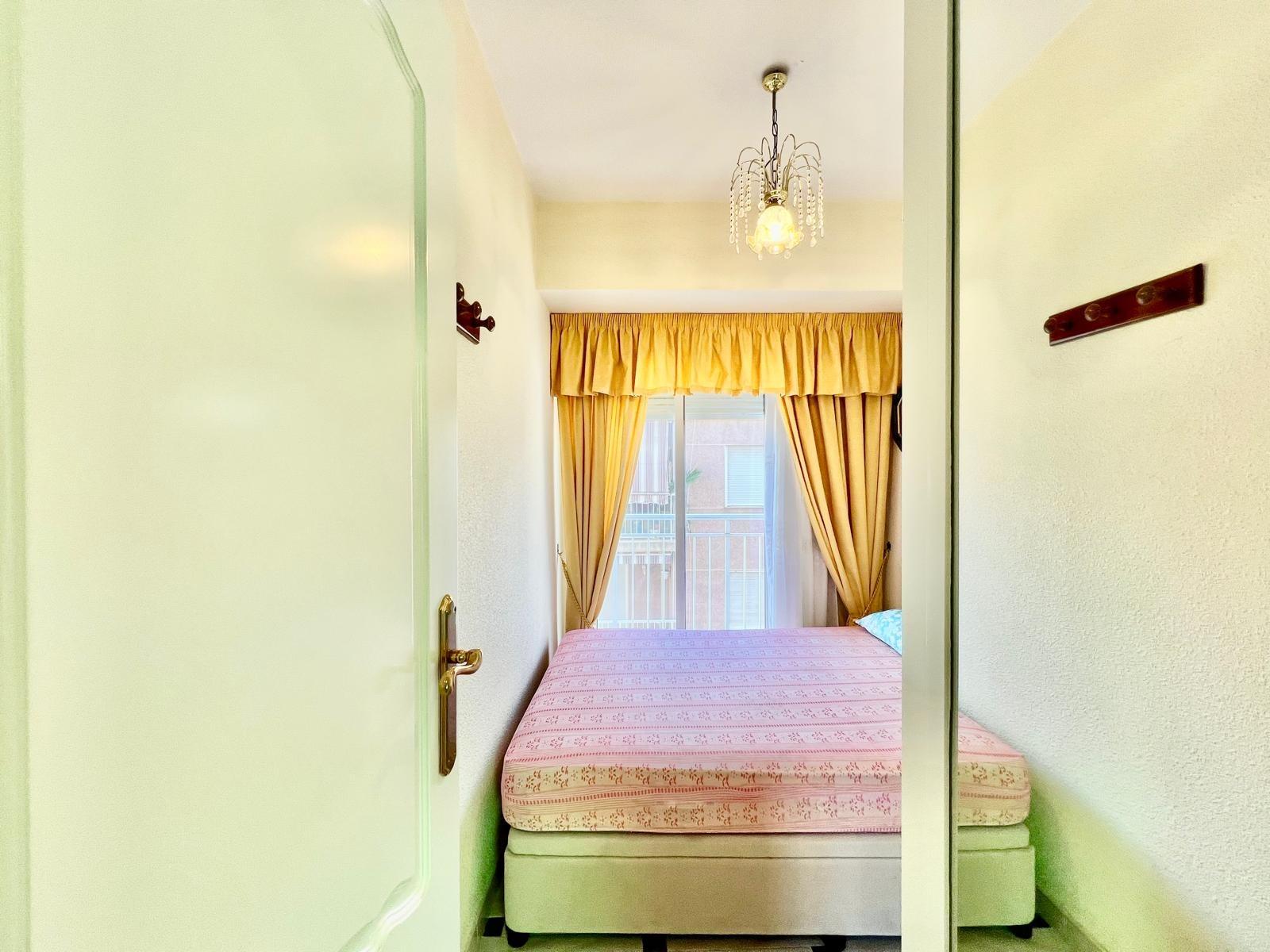 Wohnung in Santa Pola, Alicante, Spanien 1 Schlafzimmer, 90 m2 Nr. 165890