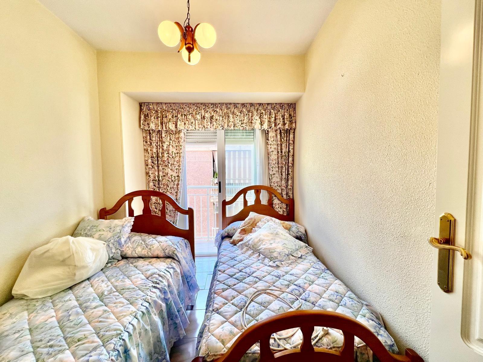 Wohnung in Santa Pola, Alicante, Spanien 1 Schlafzimmer, 90 m2 Nr. 165890