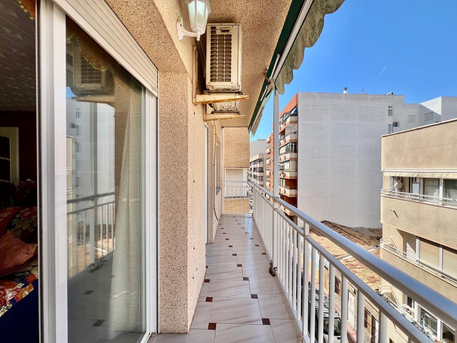 Wohnung in Santa Pola, Alicante, Spanien 1 Schlafzimmer, 90 m2 Nr. 165890