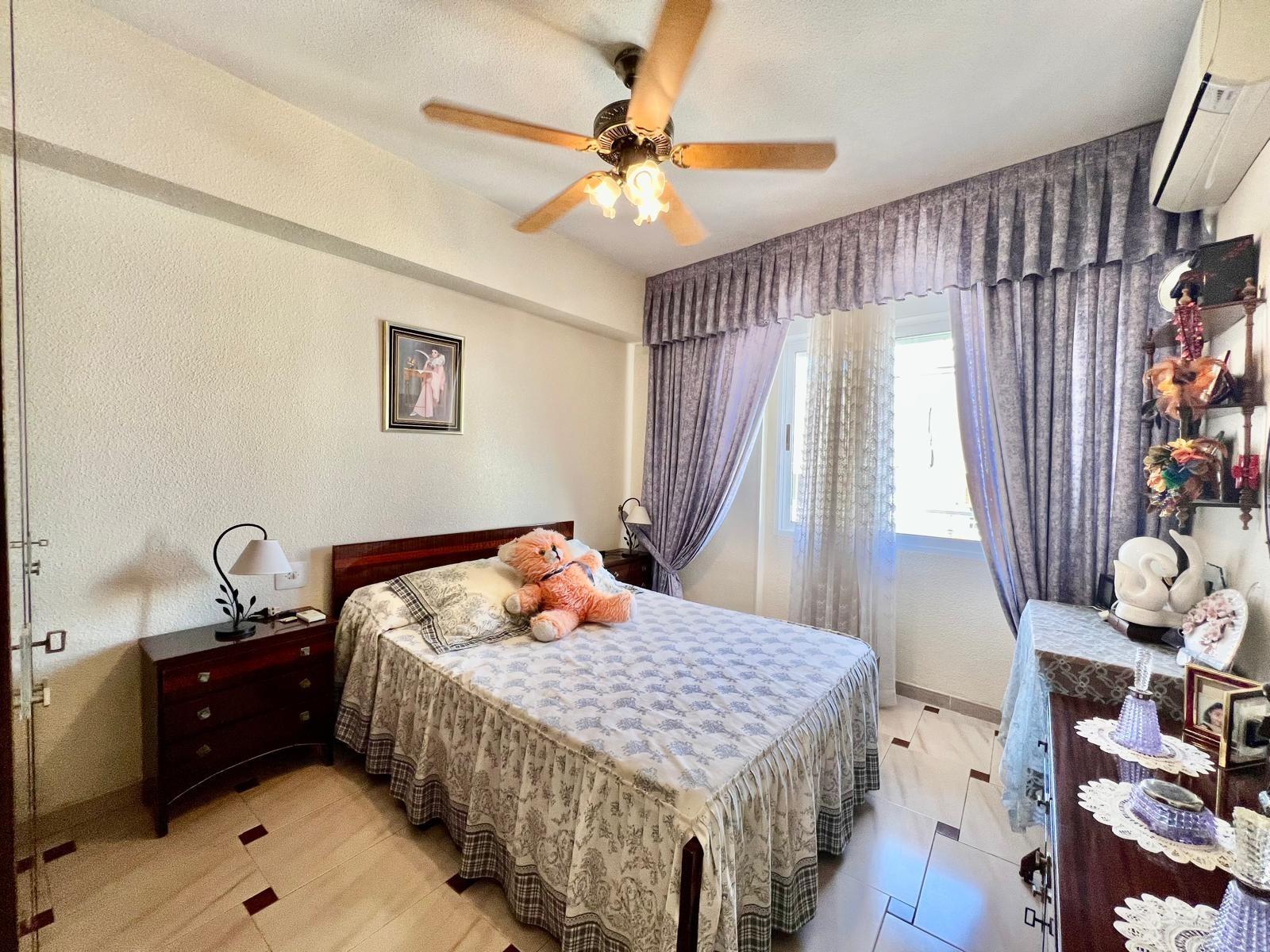 Wohnung in Santa Pola, Alicante, Spanien 1 Schlafzimmer, 90 m2 Nr. 165890