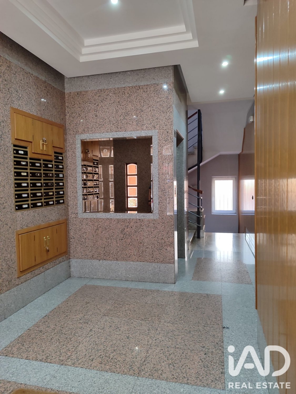 Apartment à Leon, Espagne 2 chambres, 93 m2 No. 194421