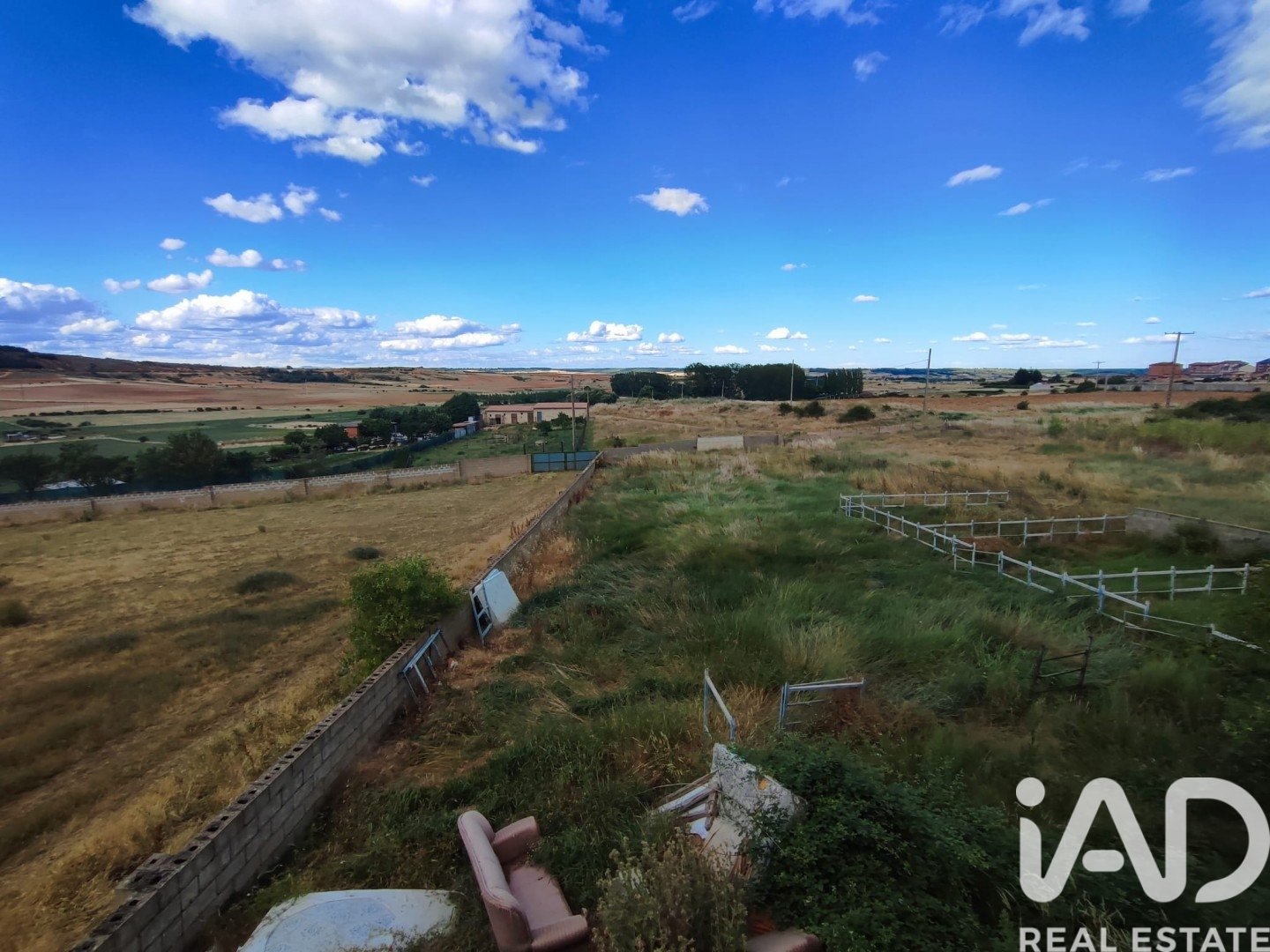 Commercial property in Astorga, Leon, Spain 2137 sq.m. No. 194418