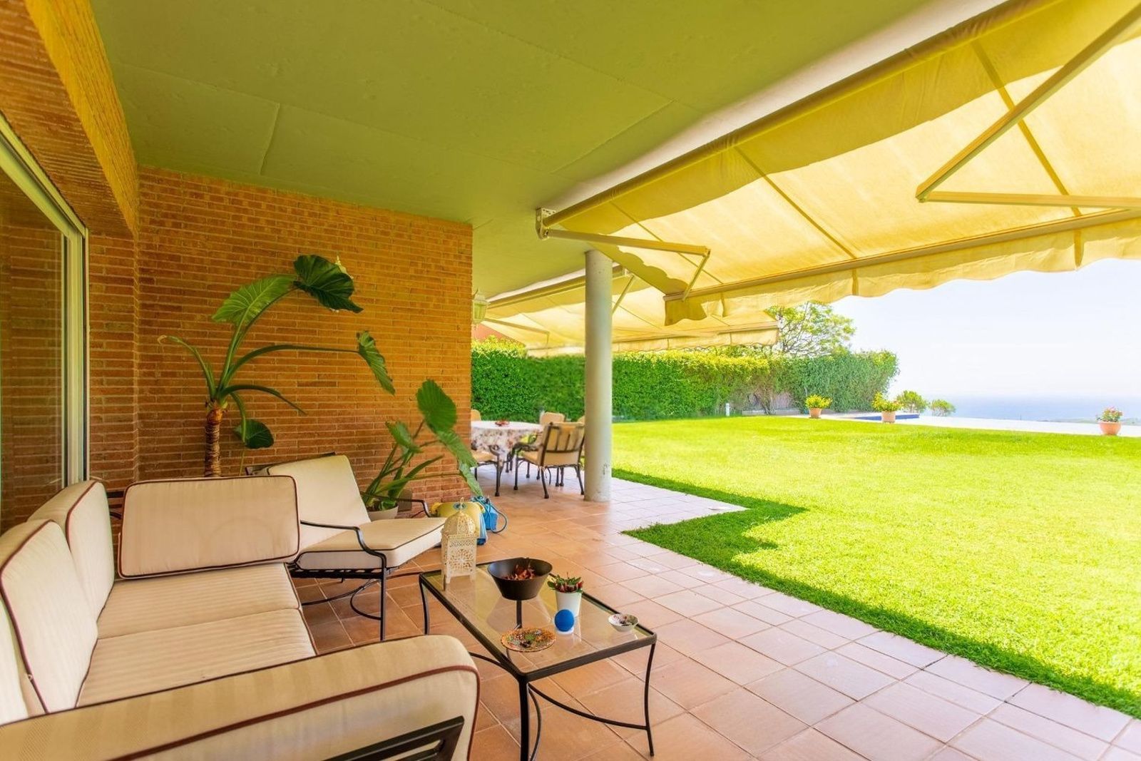 Talo Sant Andreu de Llavaneres, Barcelona, Espanja 7 makuuhuonetta, 784 m2 No. 160777