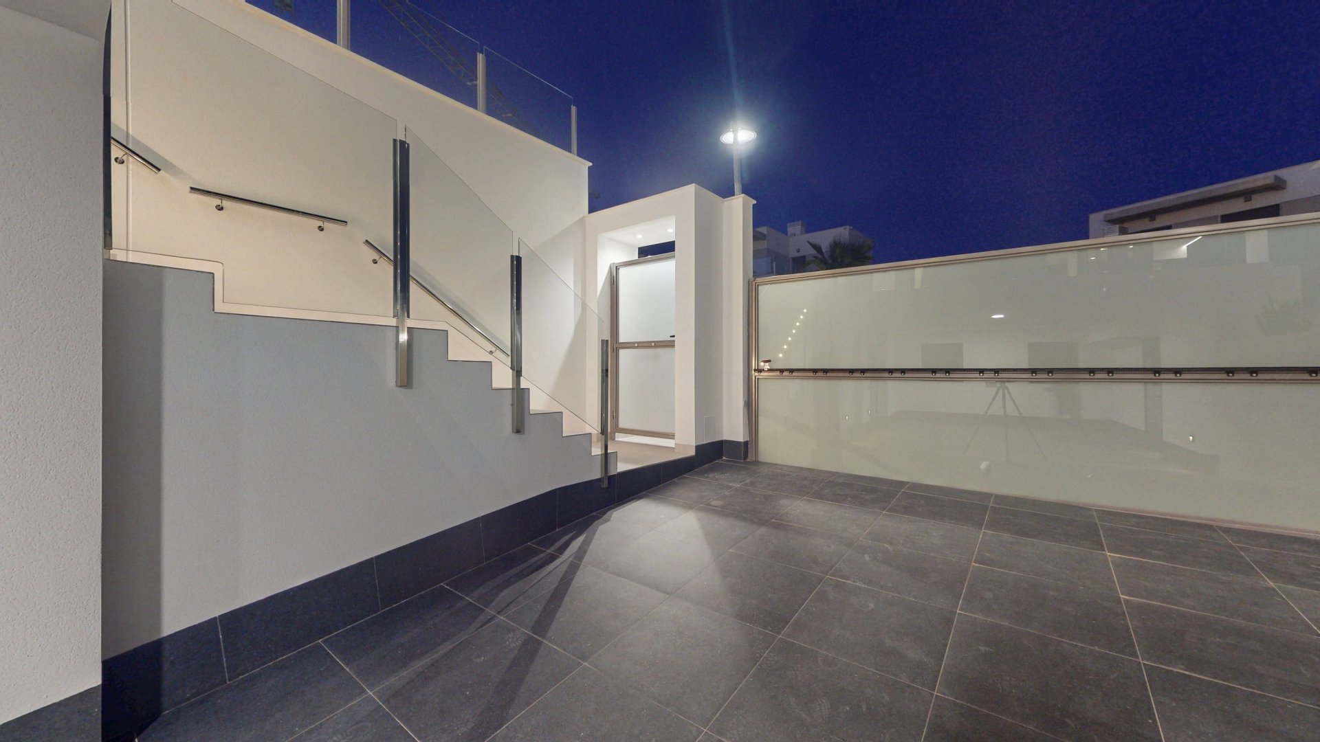 Villa i Finestrat, Alicante, Spanien 3 sovrum, 328 kvm. Nr. 160676