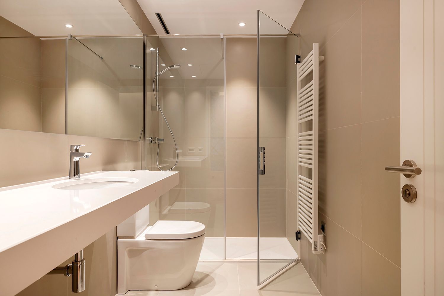 Apartament w Barcelona, Hiszpania 3 sypialnie, 188 mkw. nr 160775