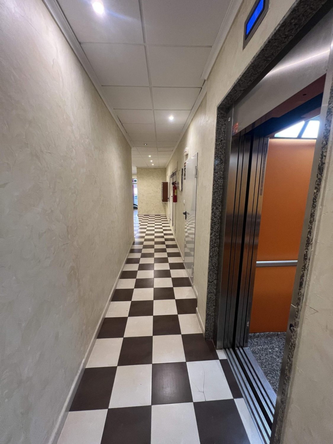 Ático en Torrevieja, Alicante, España 75 m2 No. 182977