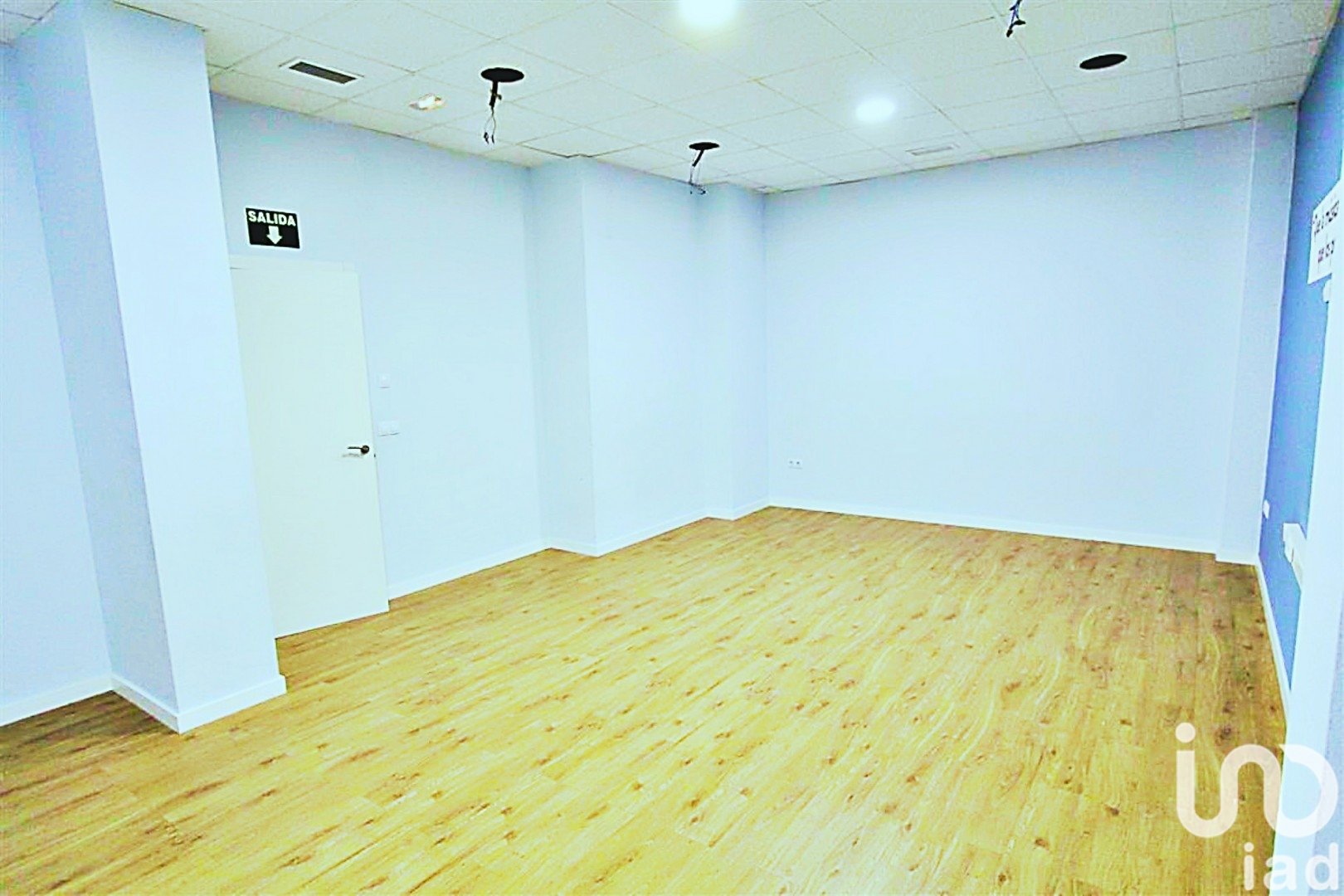 Commercial property in Ibi, Alicante, Spain 3 bedrooms, 125 sq.m. No. 185943