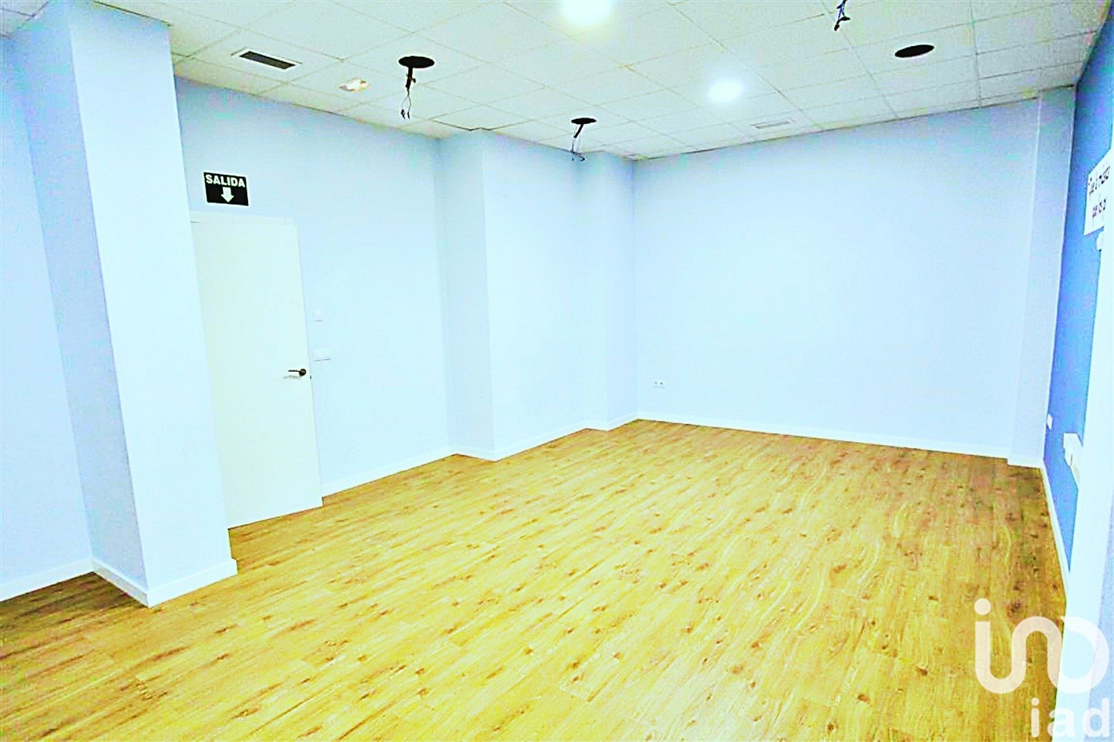 Commercial property in Ibi, Alicante, Spain 3 bedrooms, 125 sq.m. No. 185943