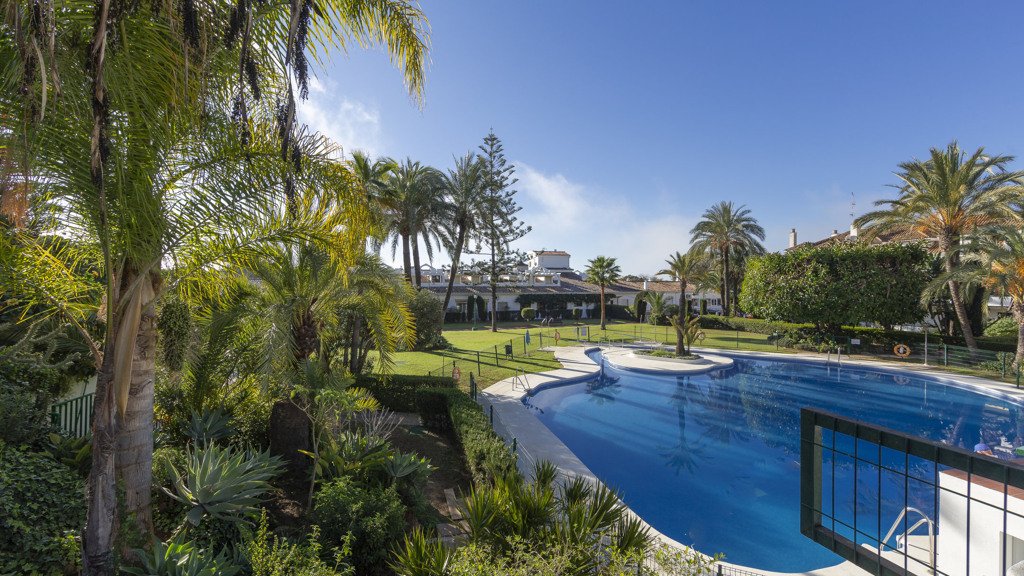 Apartamento en Marbella, Málaga, España 2 dormitorios, 82.16 m2 No. 182082