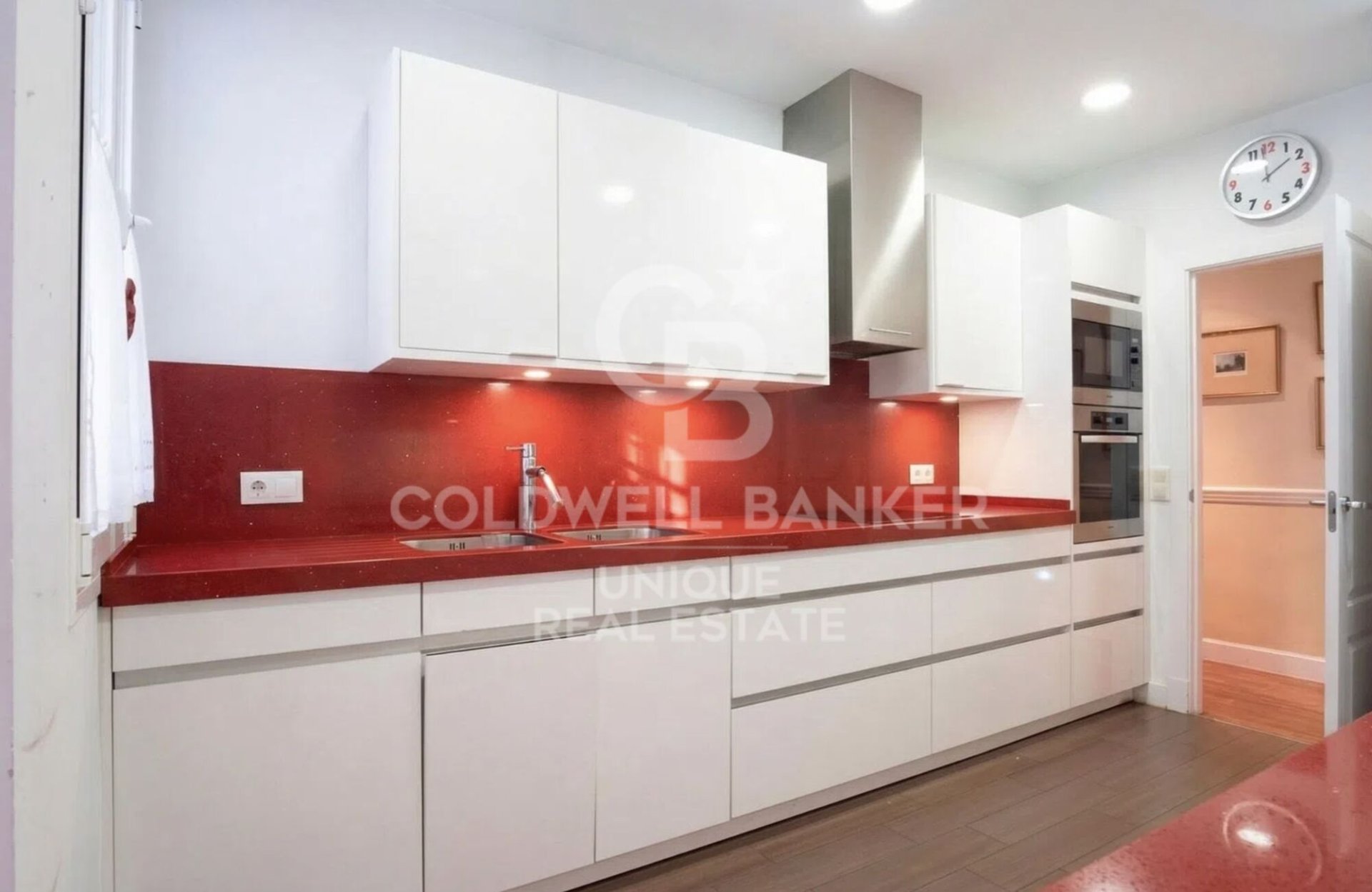 Apartment à Madrid, Espagne 3 chambres, 220 m2 No. 179048
