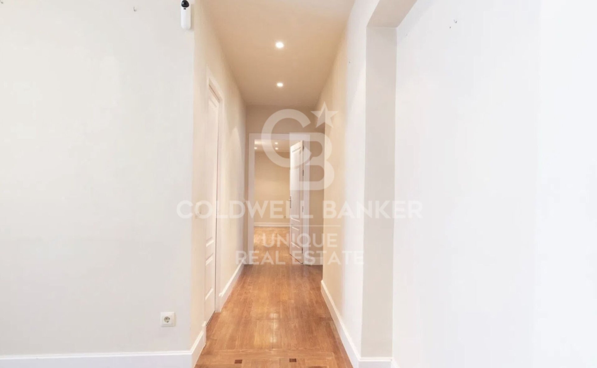 Apartment à Madrid, Espagne 3 chambres, 220 m2 No. 179048