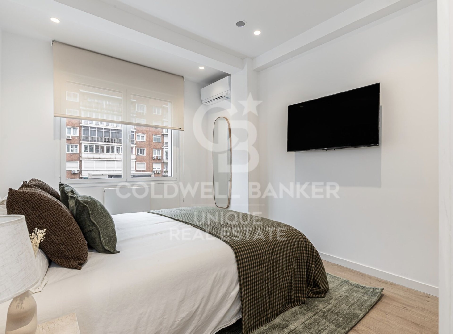 Apartment à Madrid, Espagne 3 chambres, 103 m2 No. 179049