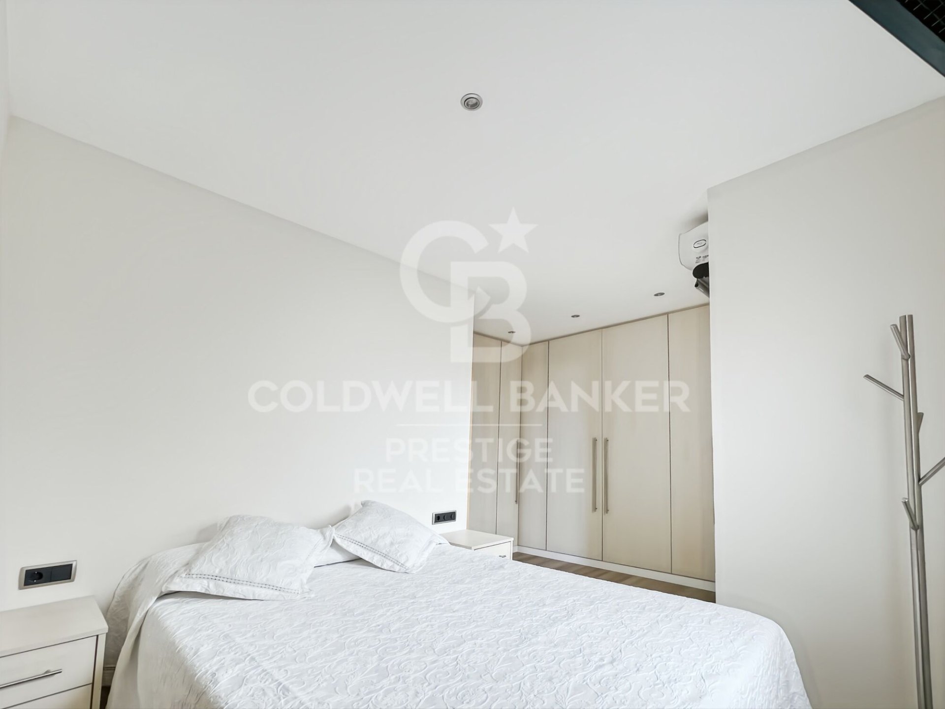 Penthauss Barcelona, Spānijā 1 istaba, 64 m2 Nr. 179052