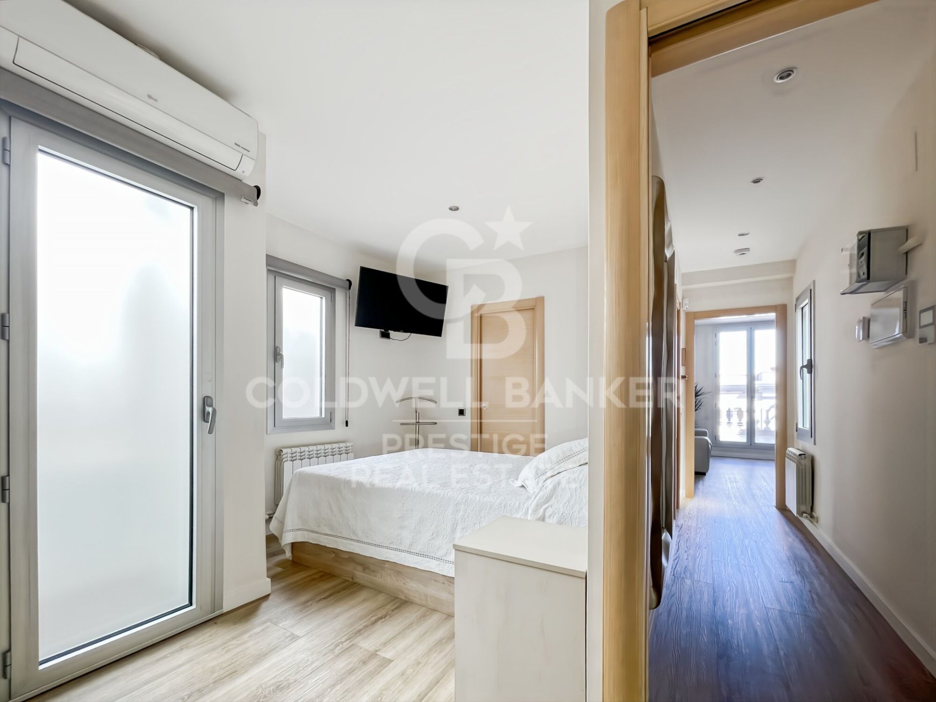 Penthauss Barcelona, Spānijā 1 istaba, 64 m2 Nr. 179052