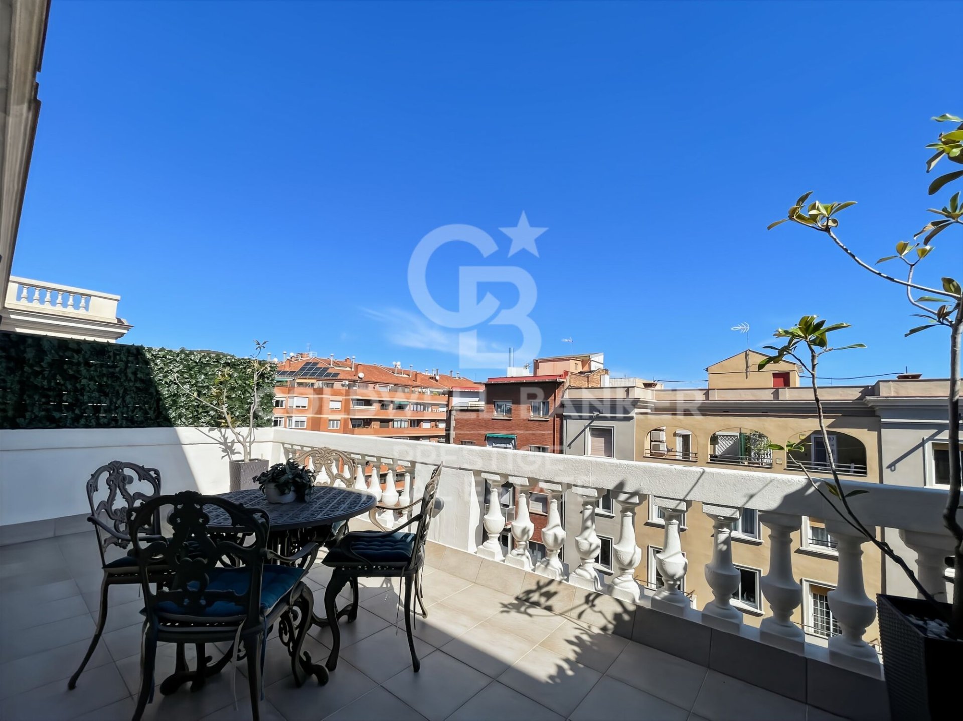 Penthauss Barcelona, Spānijā 1 istaba, 64 m2 Nr. 179052