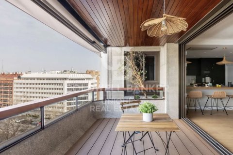 Apartament w Madrid, Hiszpania 4 sypialnie, 253 mkw. nr 179051