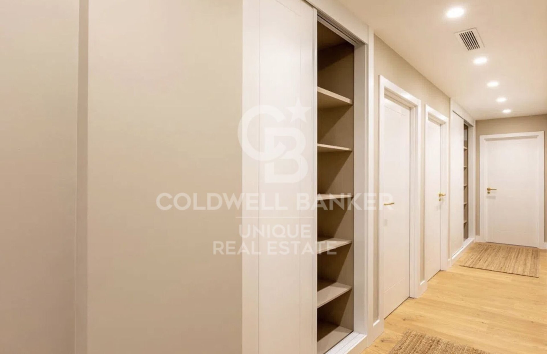Wohnung in Madrid, Spanien 4 Schlafzimmer, 253 m2 Nr. 179051