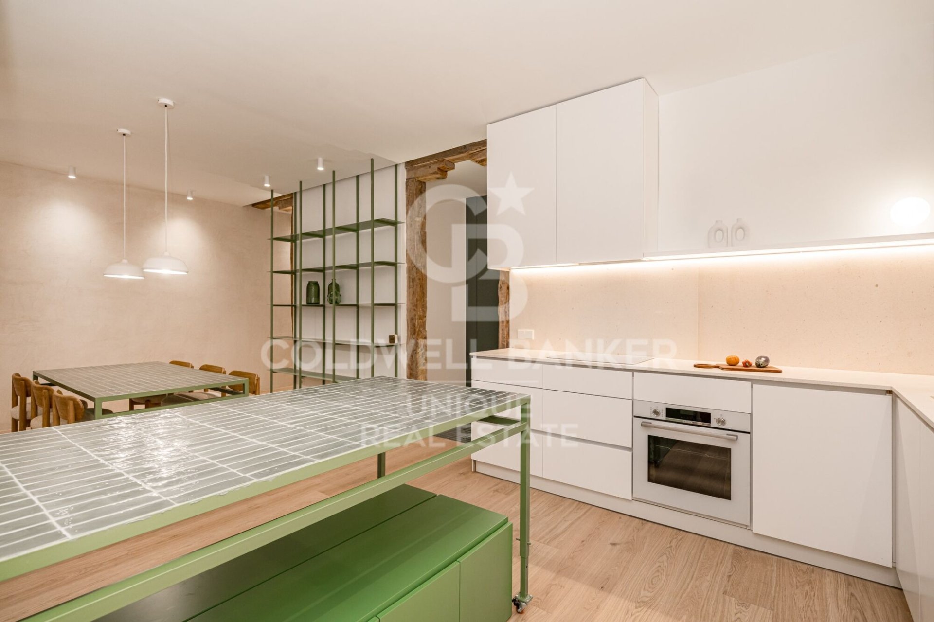 Apartament w Madrid, Hiszpania 4 sypialnie, 162 mkw. nr 156686