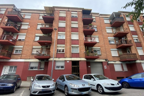 Apartment in Sabadell, Barcelona, Spain 3 bedrooms, 69 sq.m. No. 191113