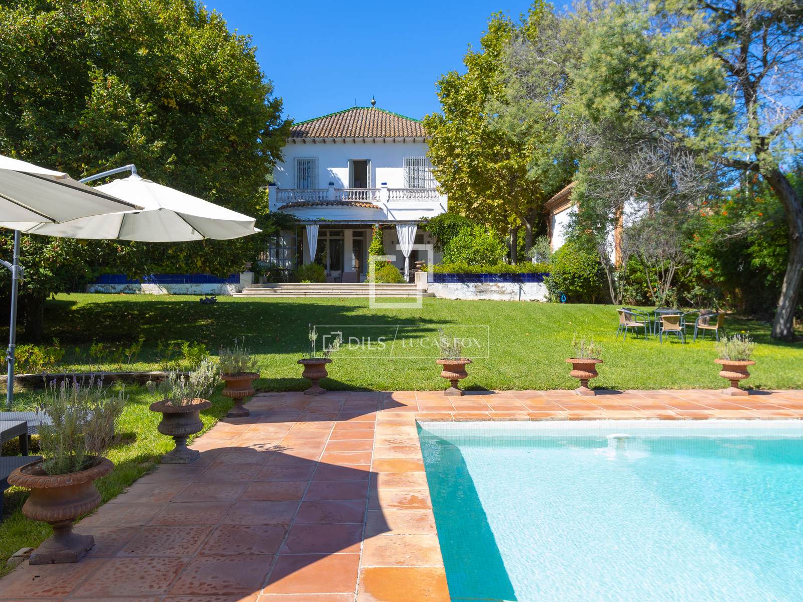 Villa in Argentona, Barcelona, Spain 5 bedrooms, 354 sq.m. No. 150370