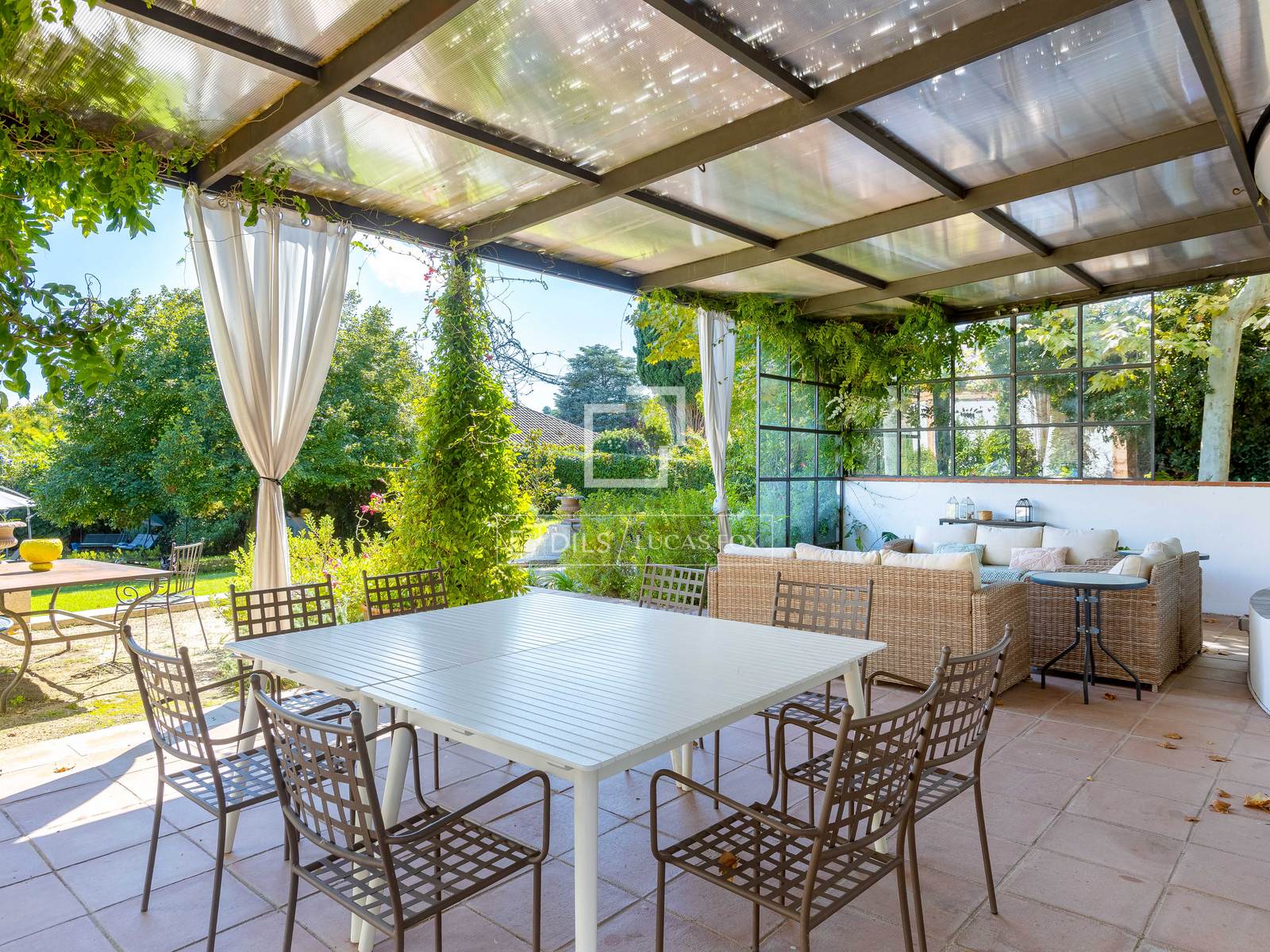 Villa in Argentona, Barcelona, Spain 5 bedrooms, 354 sq.m. No. 150370