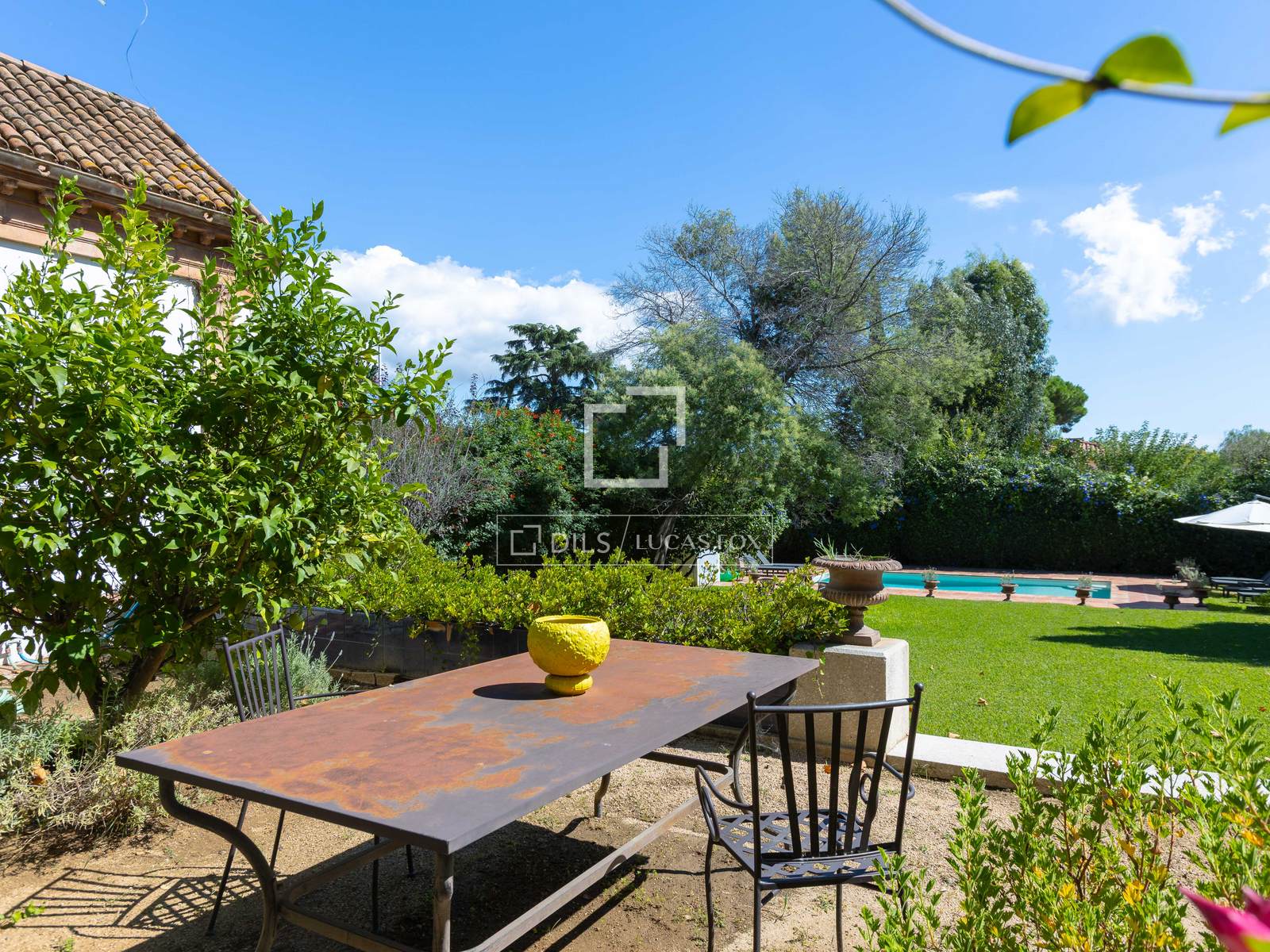 Villa in Argentona, Barcelona, Spain 5 bedrooms, 354 sq.m. No. 150370