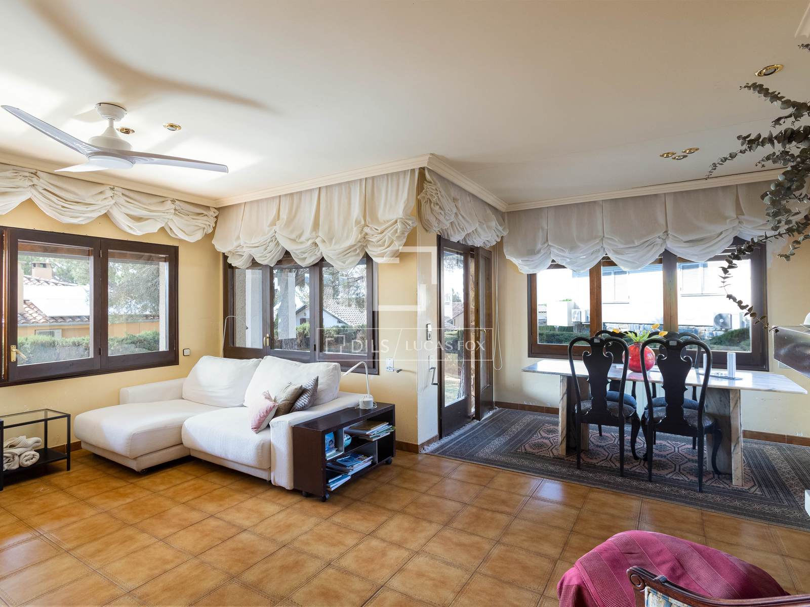 Villa i Vilassar de Dalt, Barcelona, Spanien 4 sovrum, 252 kvm. Nr. 150375