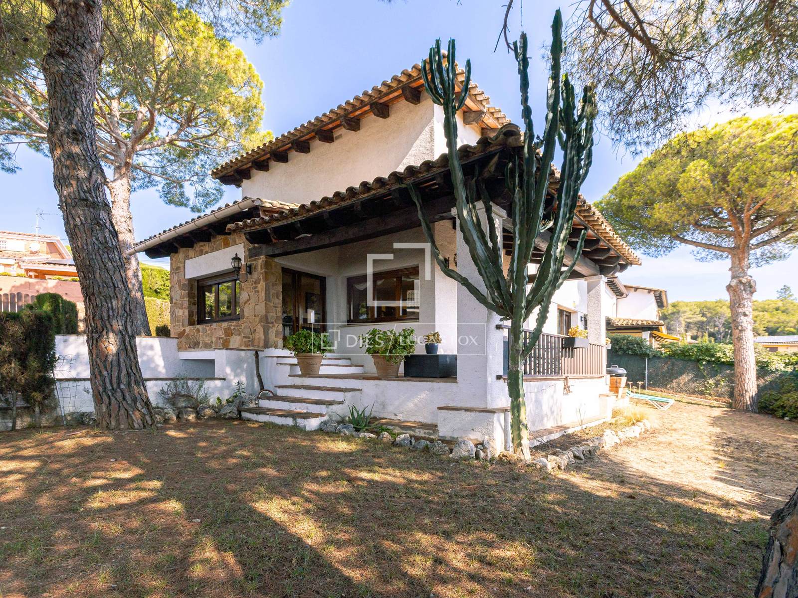 Villa i Vilassar de Dalt, Barcelona, Spanien 4 sovrum, 252 kvm. Nr. 150375