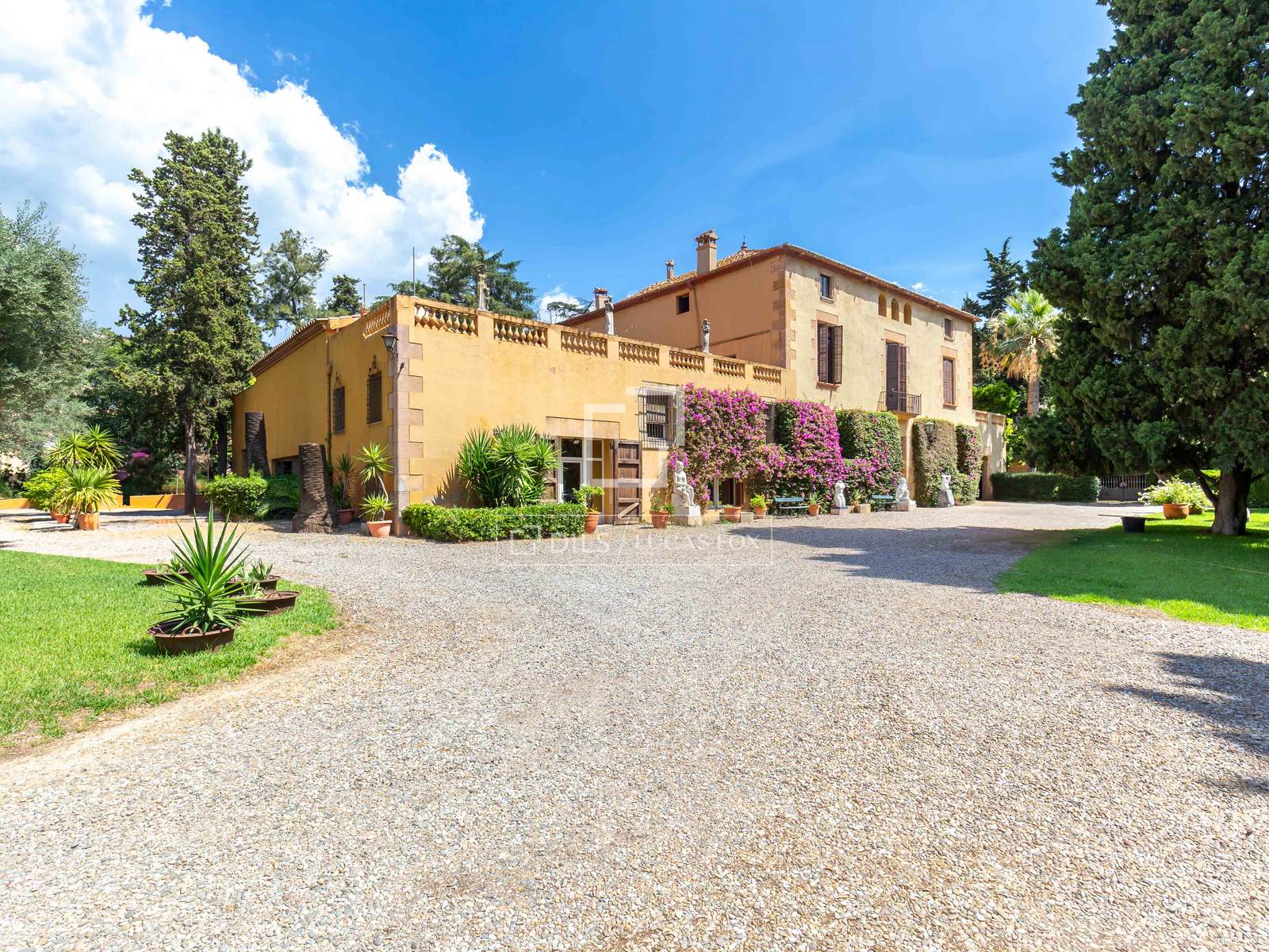 Villa i Esplugues de Llobregat, Barcelona, Spanien 5 sovrum, 643 kvm. Nr. 150373