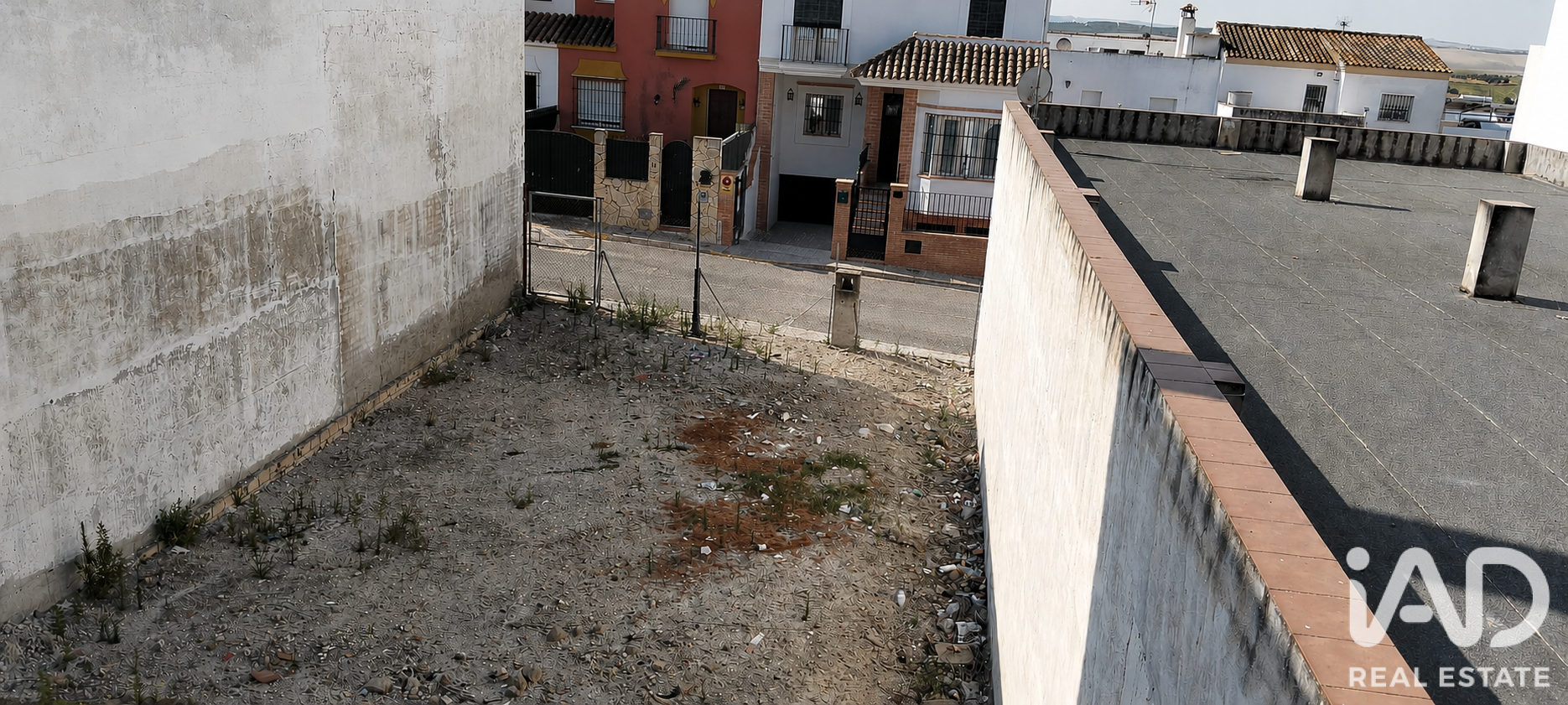Land plot in Trebujena, Cadiz, Spain 197 sq.m. No. 188052