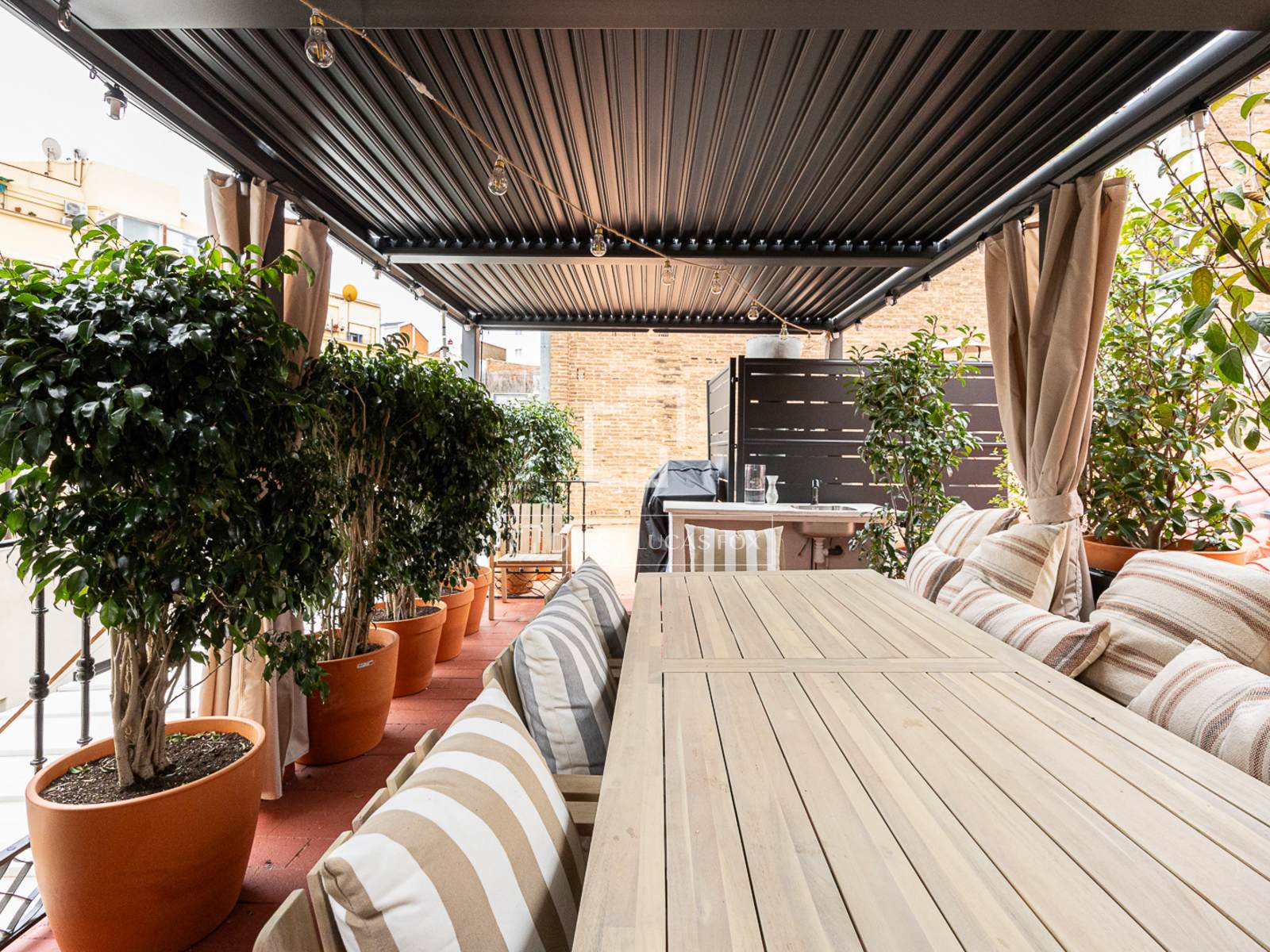 Apartment in Barcelona, Spain 3 bedrooms, 91 sq.m. No. 161466